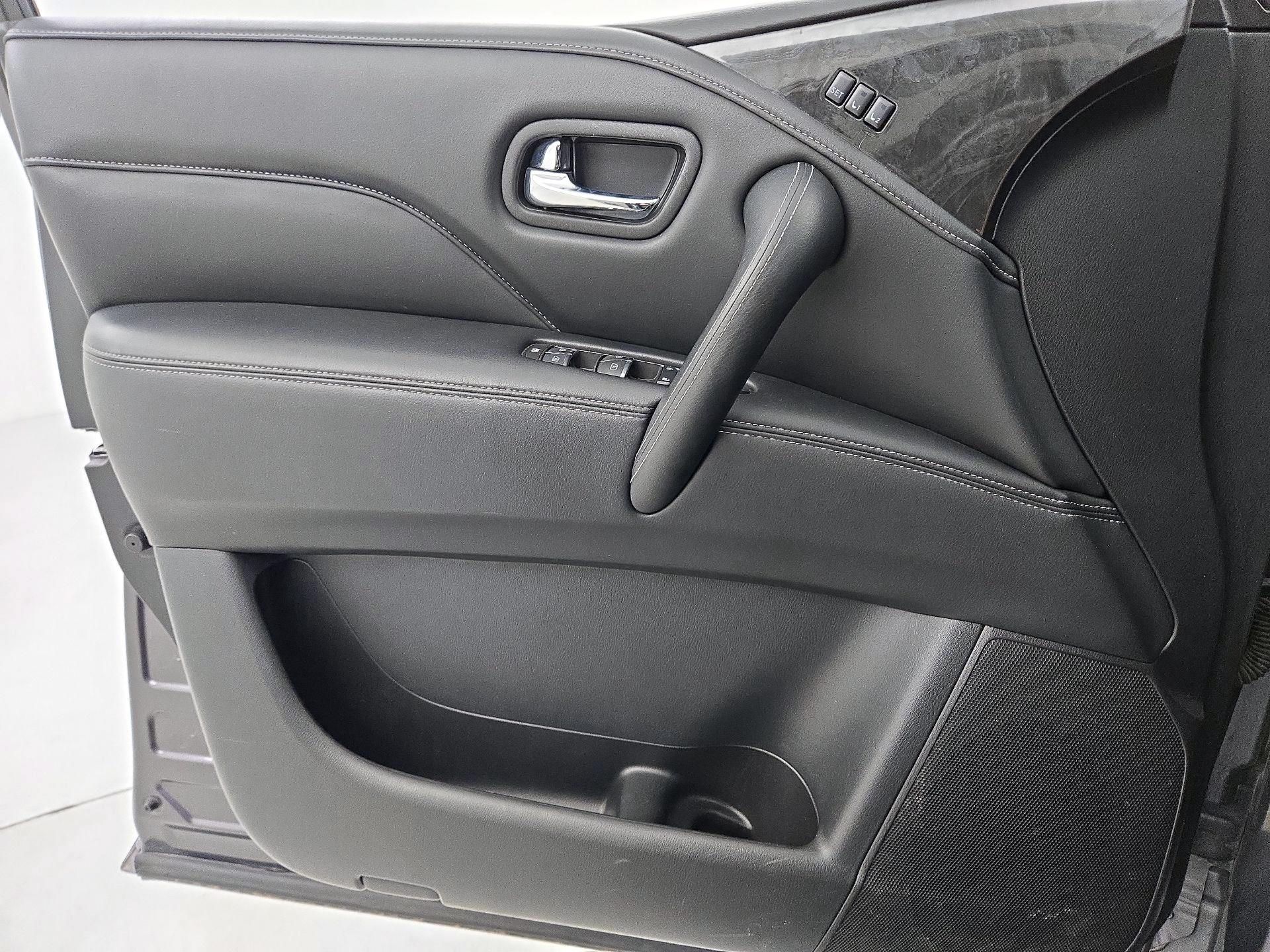 Thumbnail: 2024 INFINITI QX80 - 12