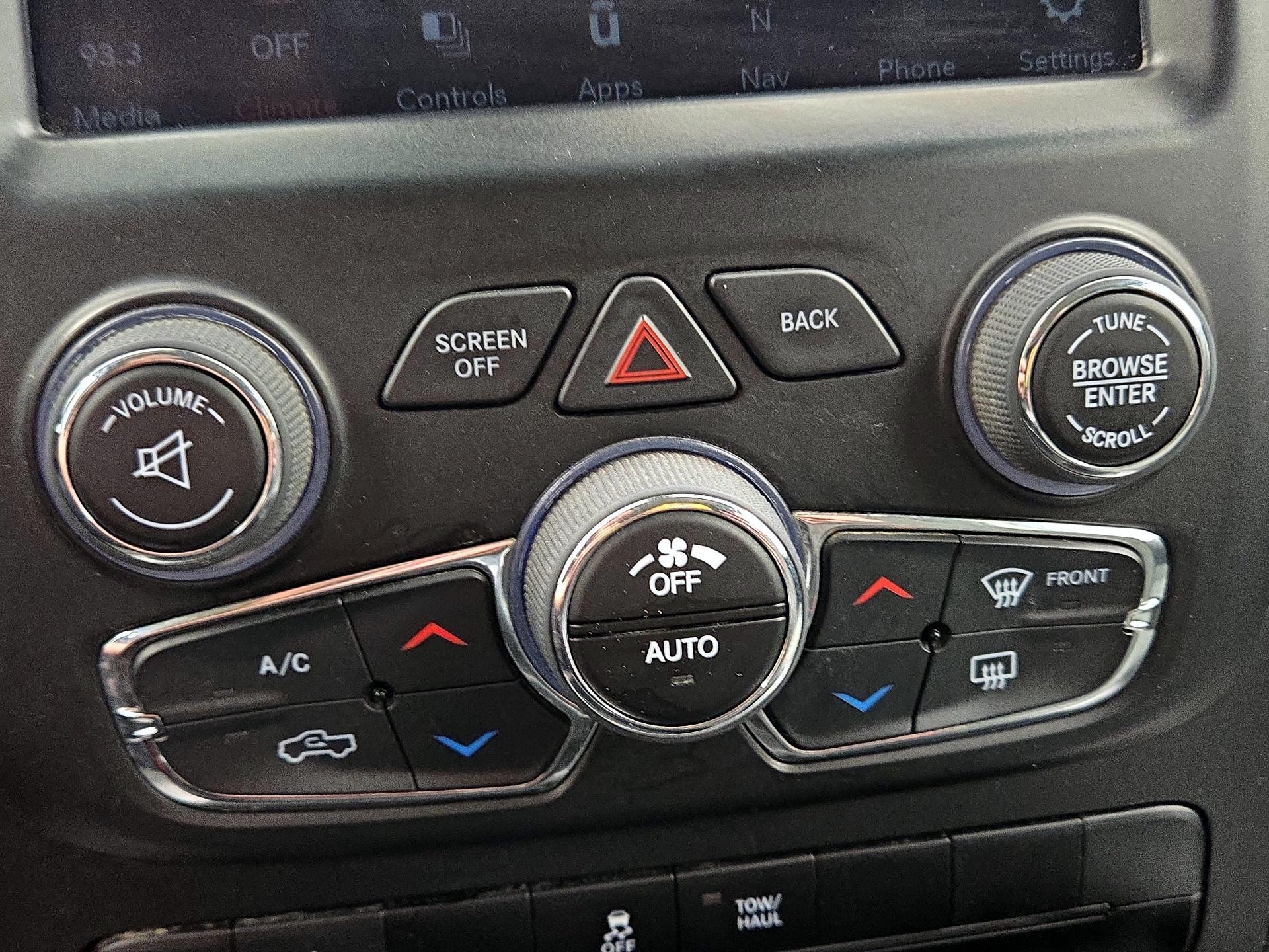 Thumbnail: 2023 RAM 1500 Classic - 17