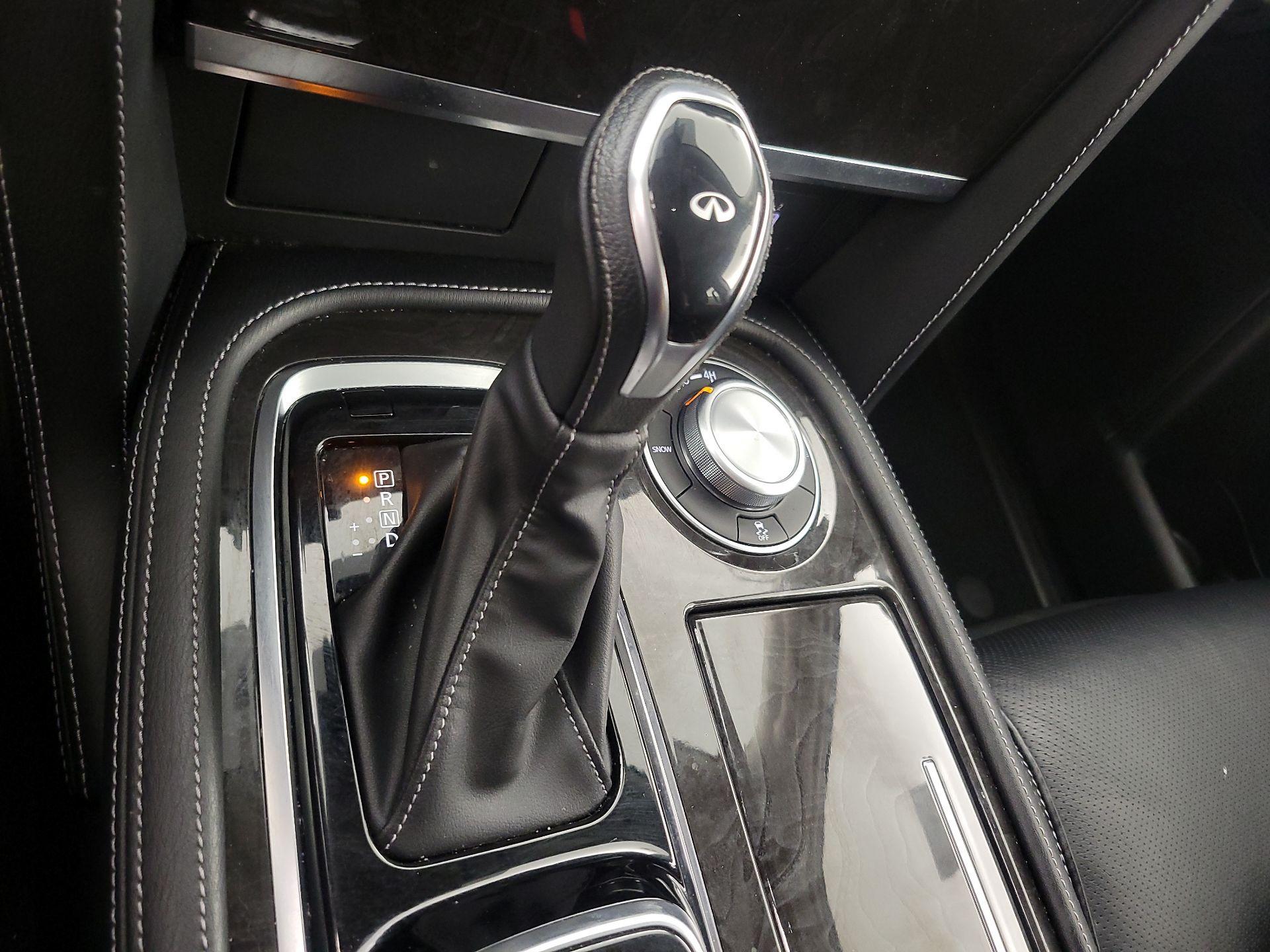 Thumbnail: 2024 INFINITI QX80 - 18