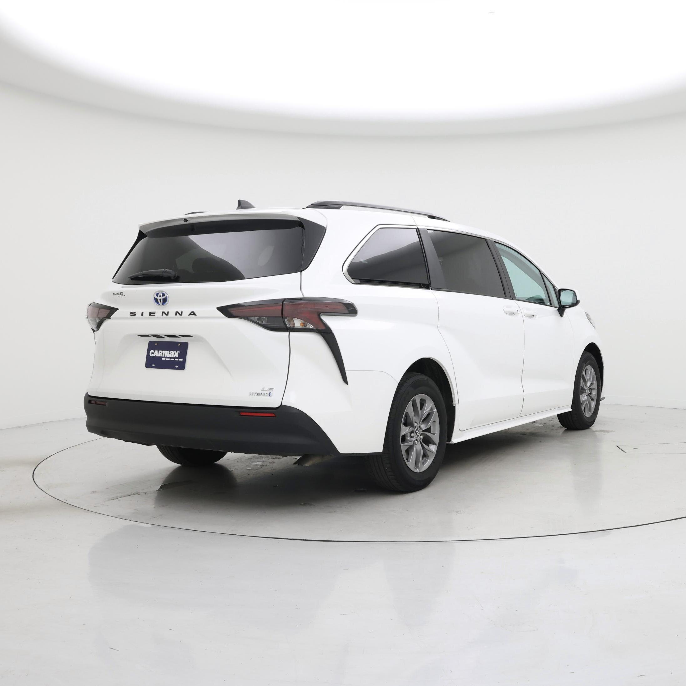 Thumbnail: 2024 Toyota Sienna - 8