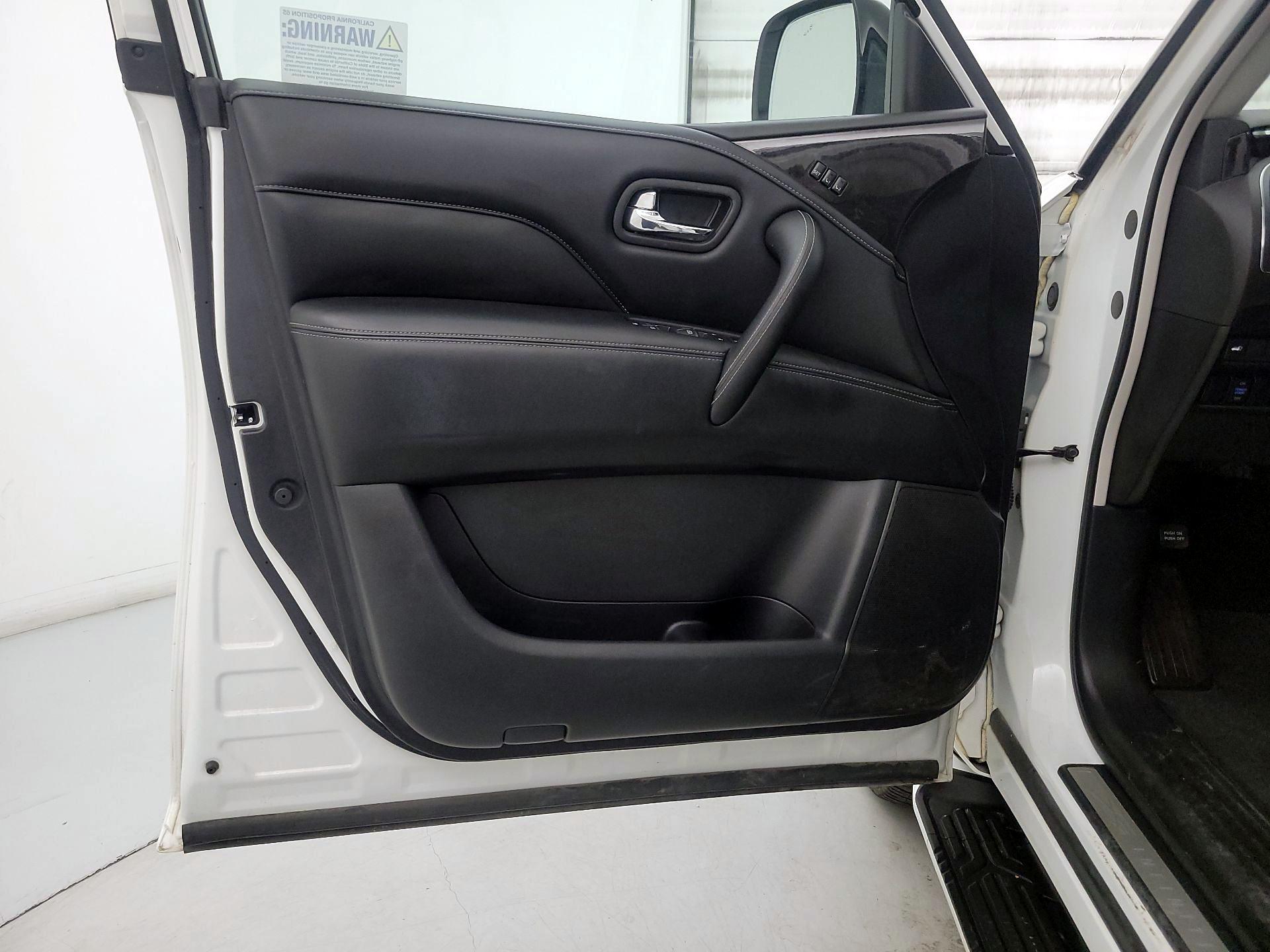 Thumbnail: 2024 INFINITI QX80 - 12