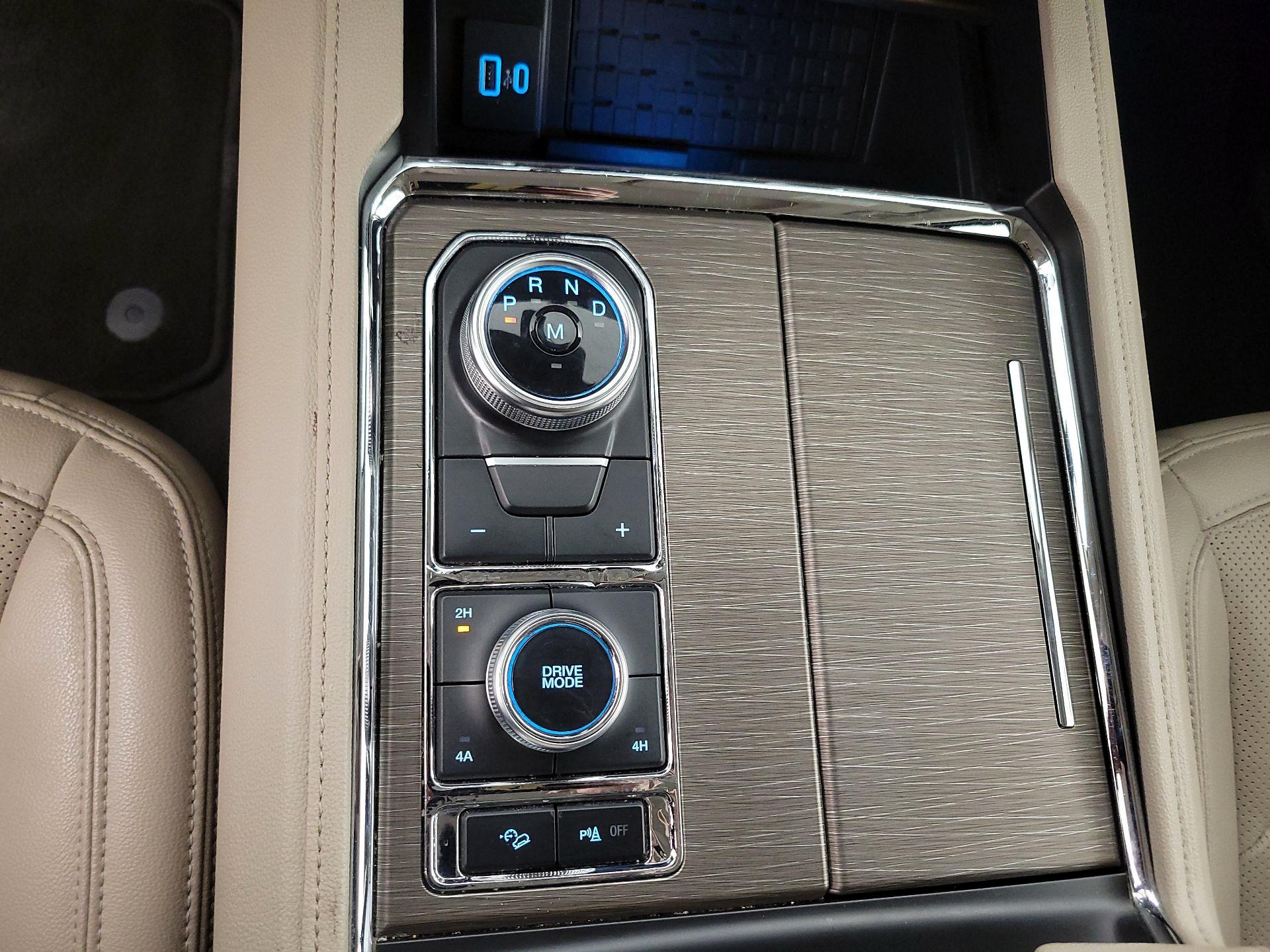 Thumbnail: 2024 Ford Expedition - 18