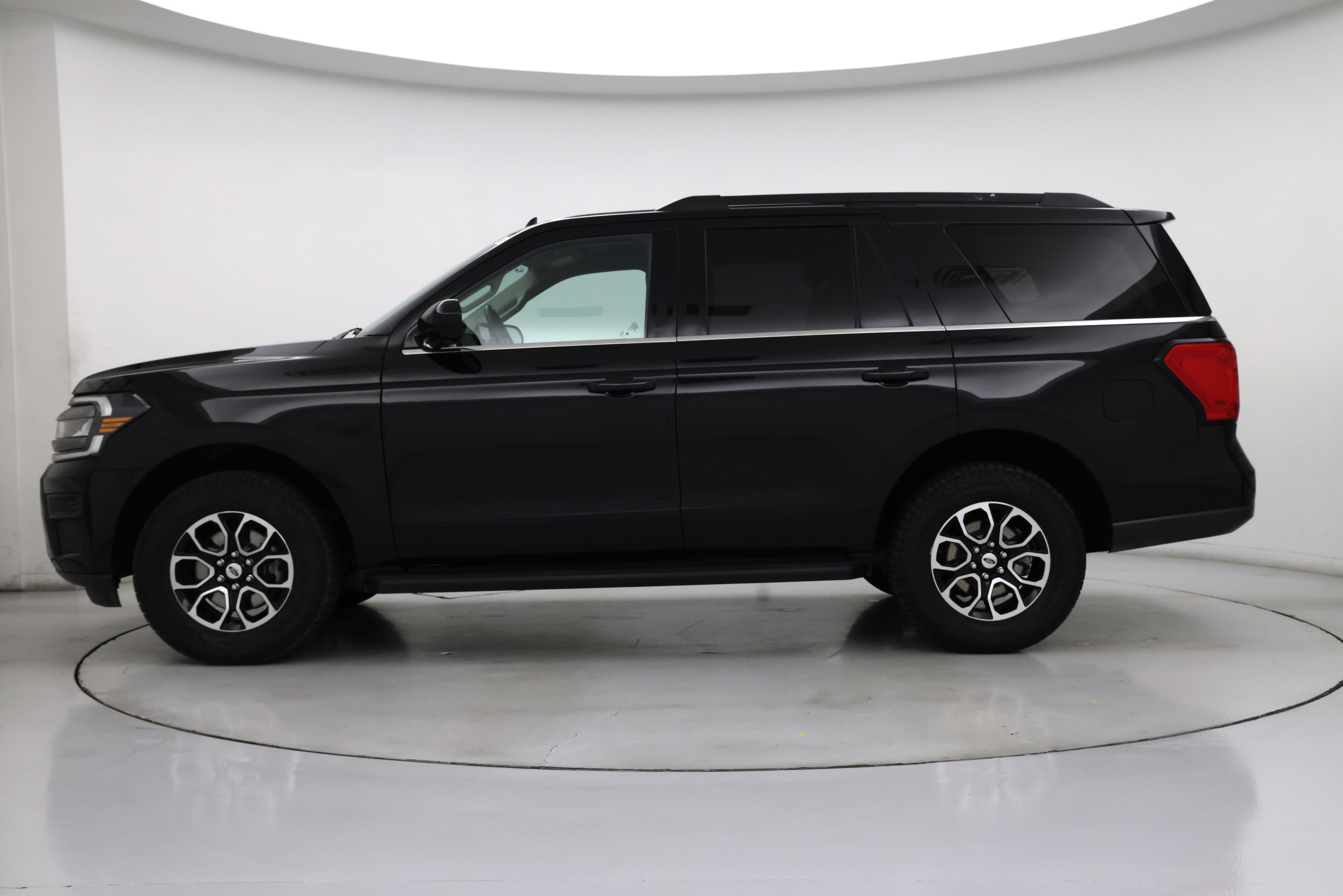 Thumbnail: 2024 Ford Expedition - 3