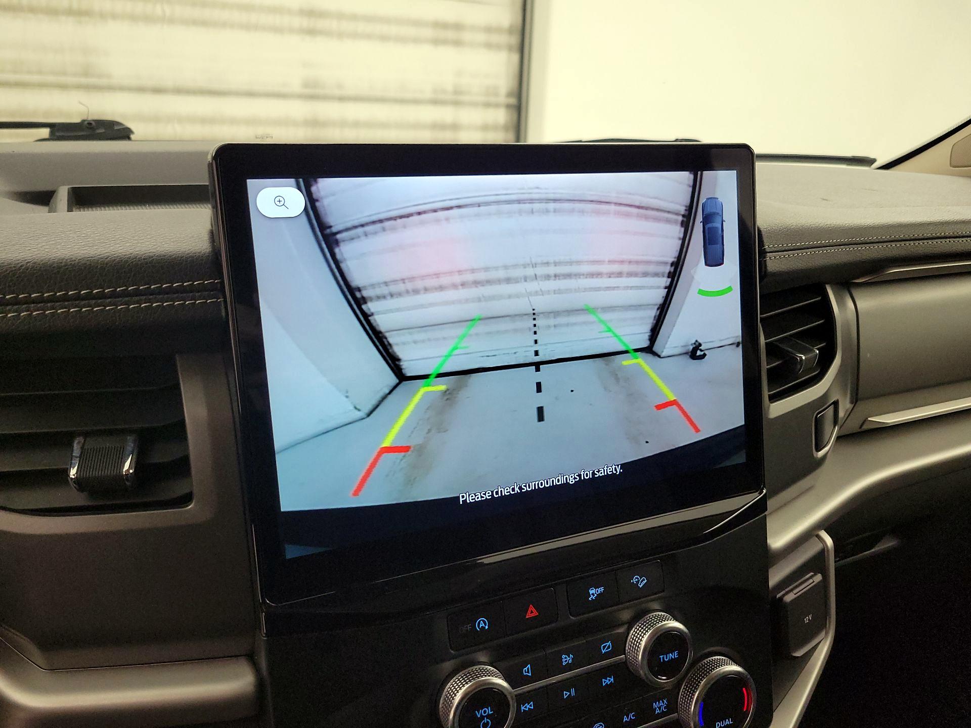 Thumbnail: 2023 Ford Expedition - 15