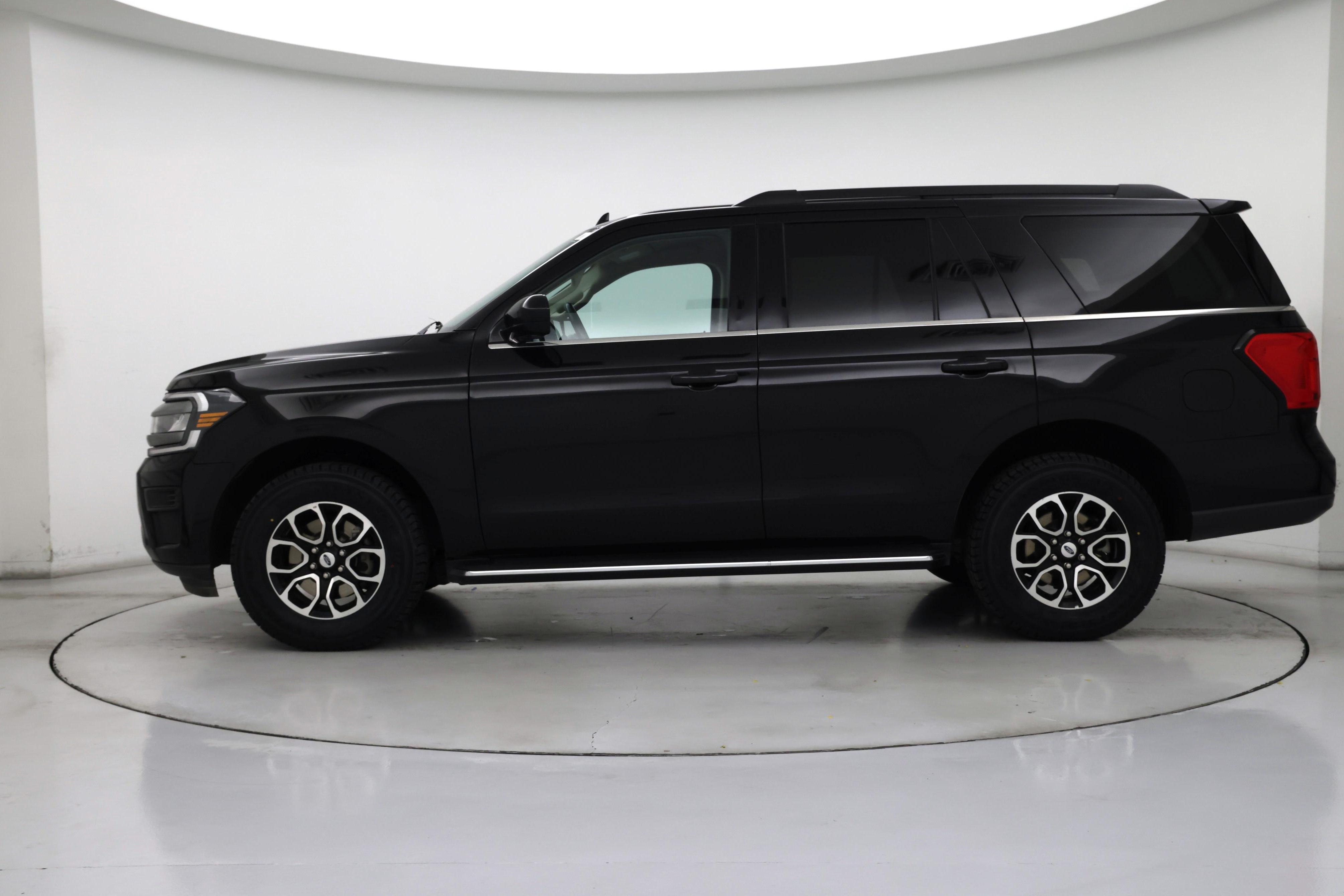 Thumbnail: 2023 Ford Expedition - 3