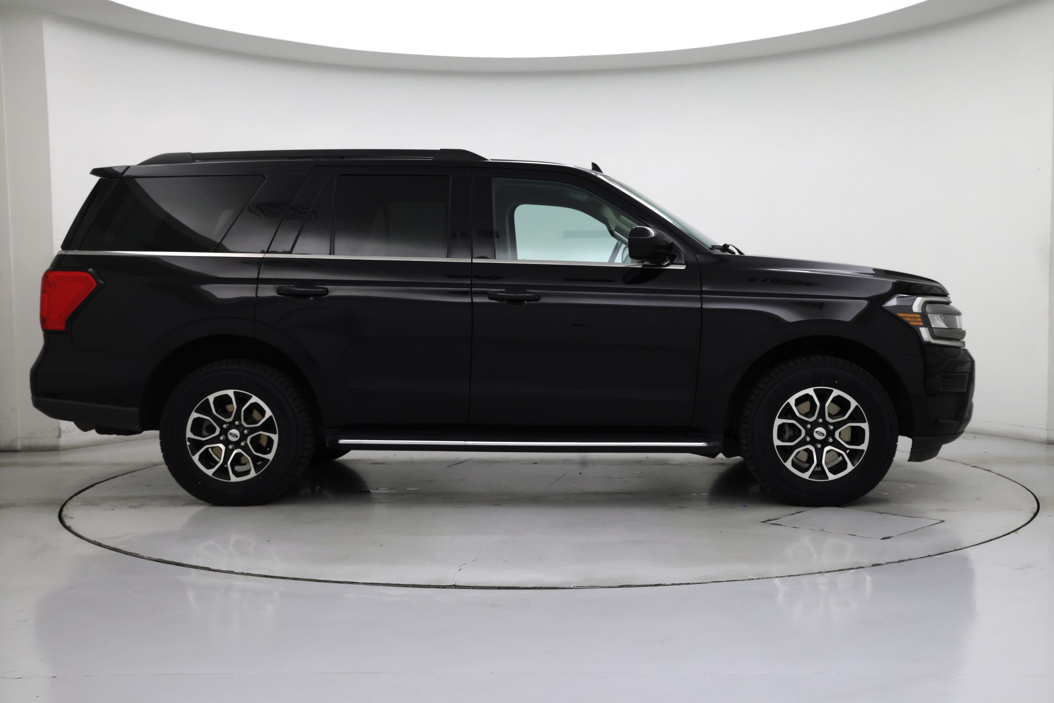 Thumbnail: 2023 Ford Expedition - 7