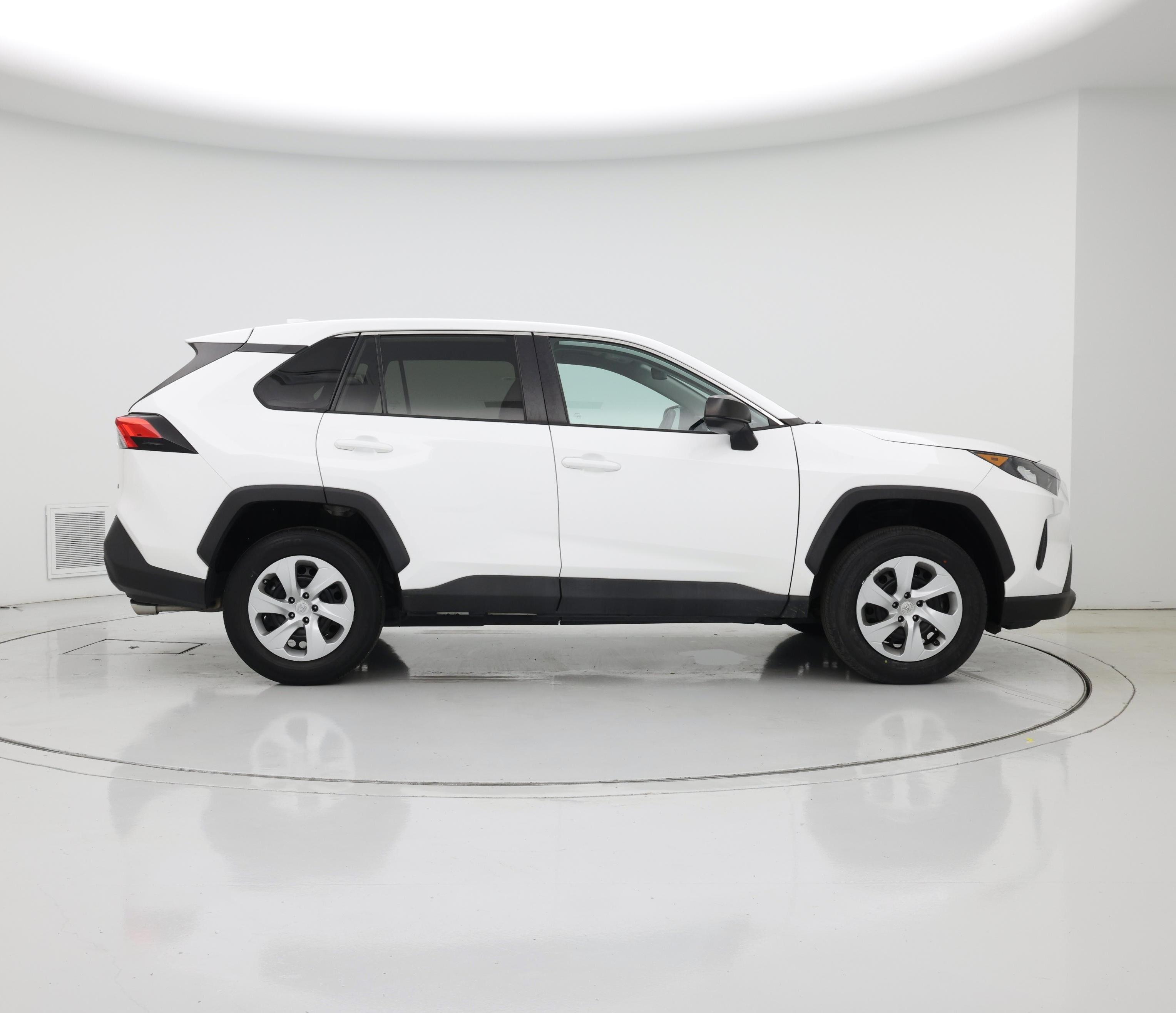 Thumbnail: 2022 Toyota RAV4 - 7