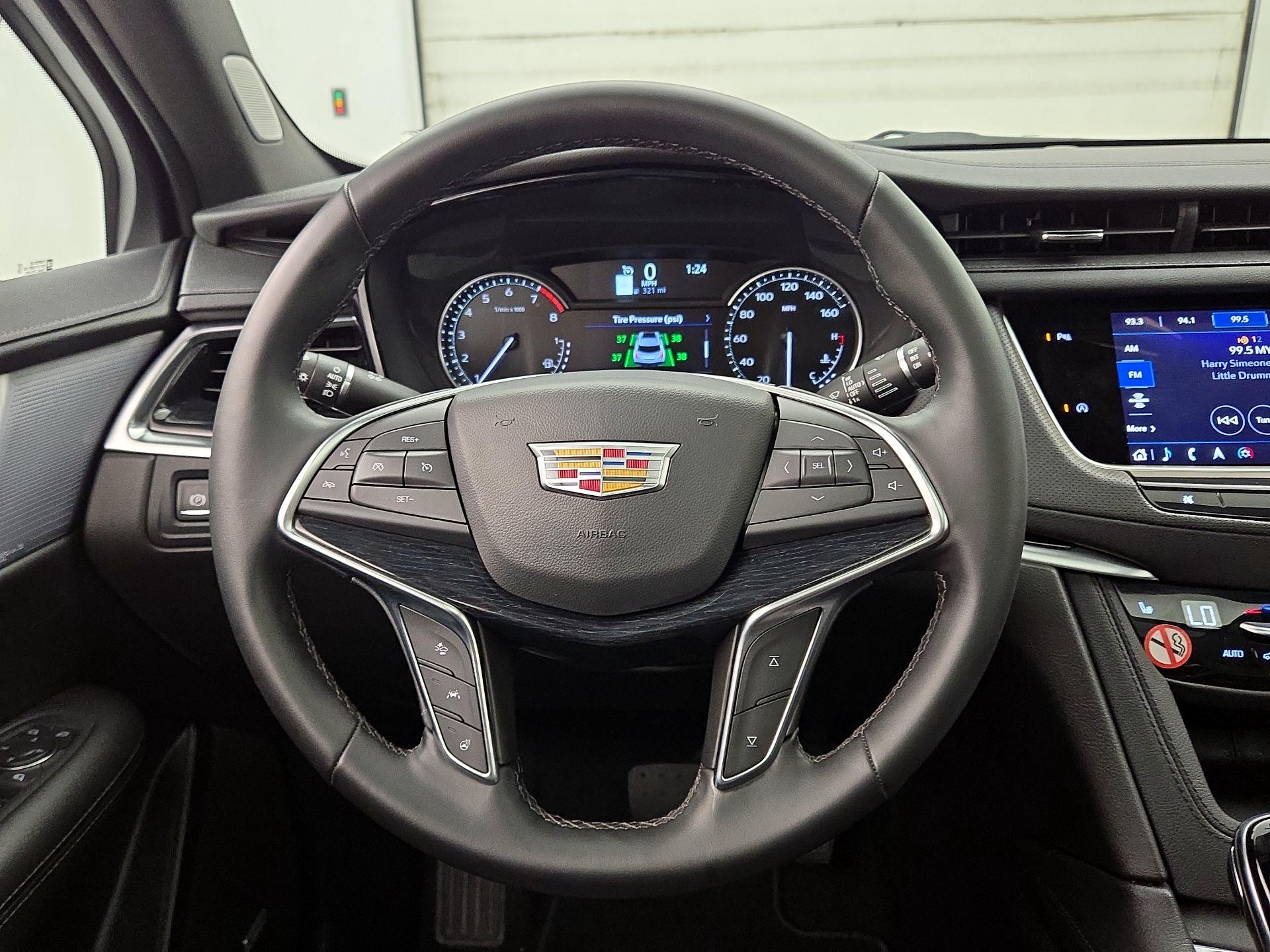 Thumbnail: 2025 Cadillac XT5 - 10