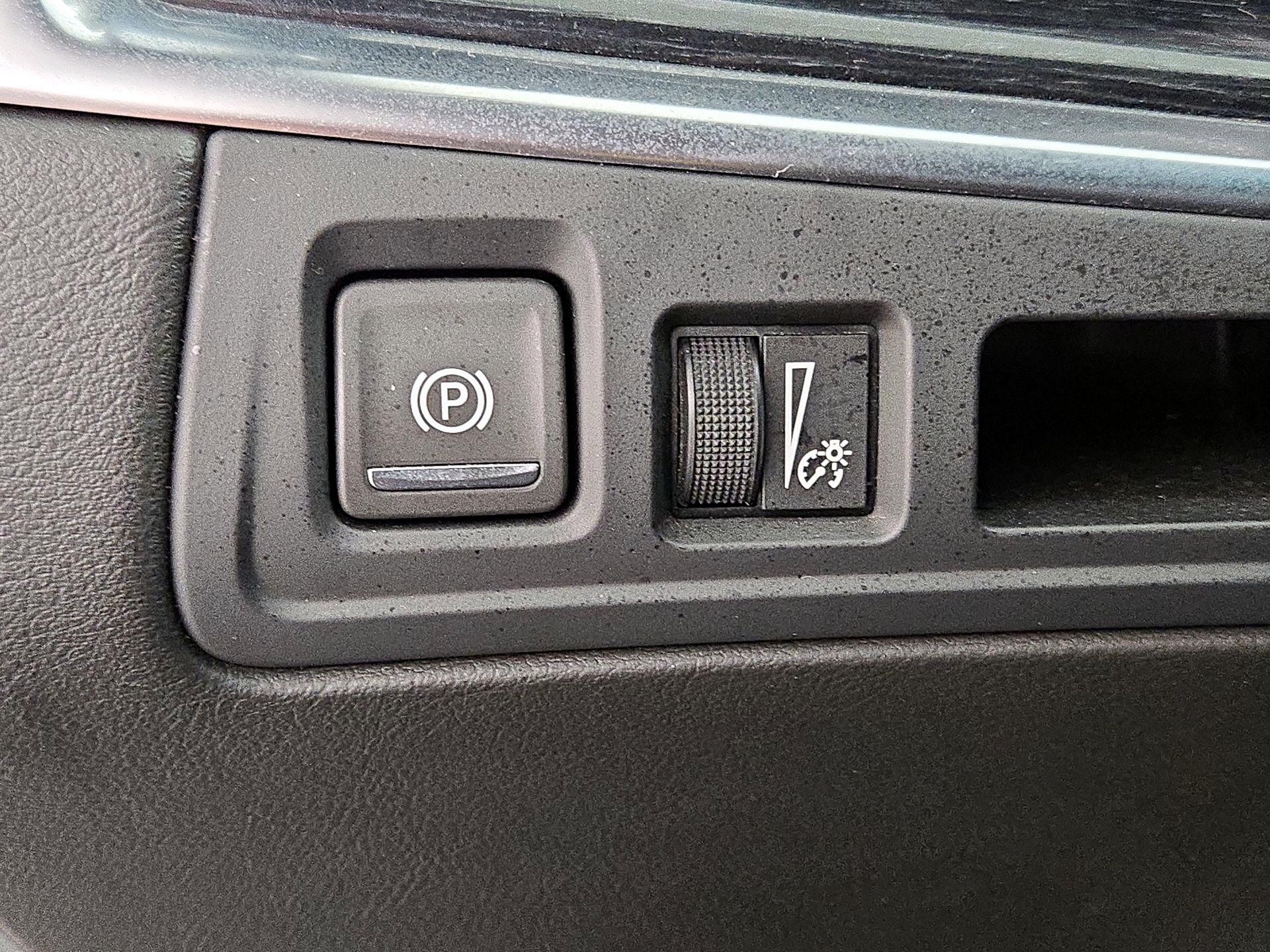 Thumbnail: 2025 Cadillac XT5 - 13