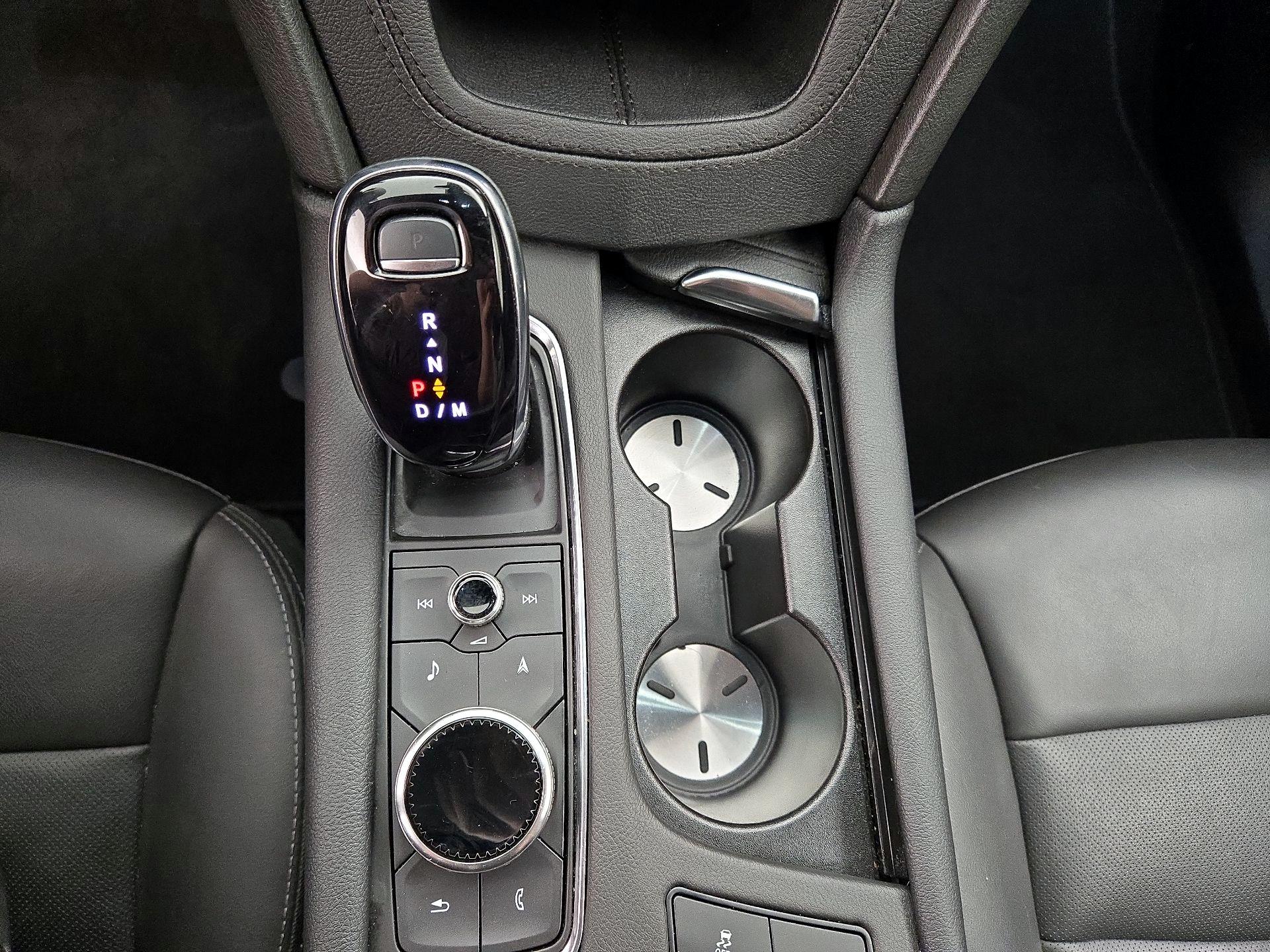 Thumbnail: 2025 Cadillac XT5 - 18