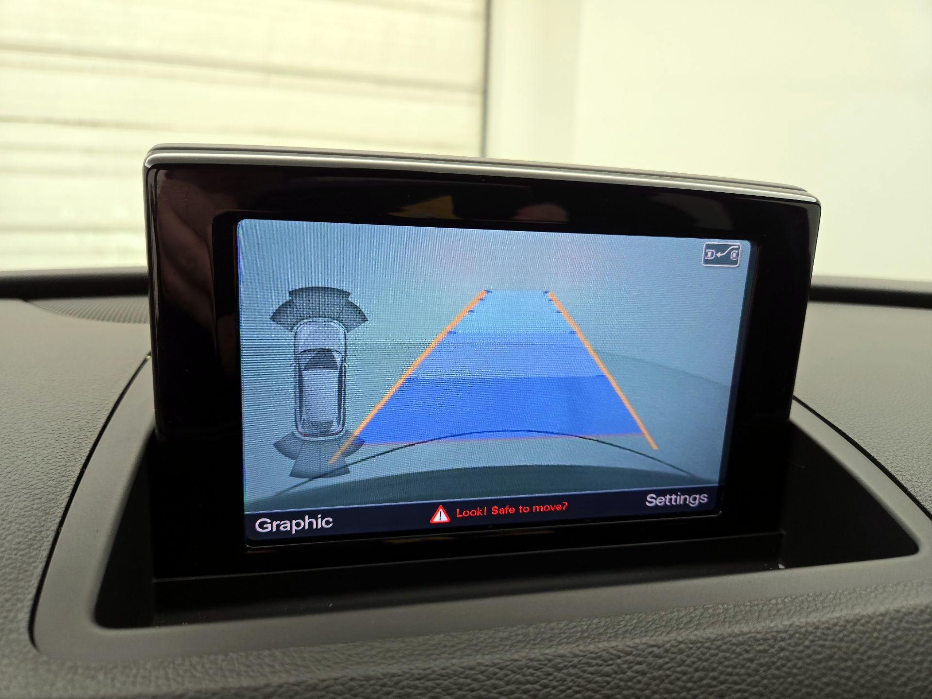 Thumbnail: 2018 Audi Q3 - 15