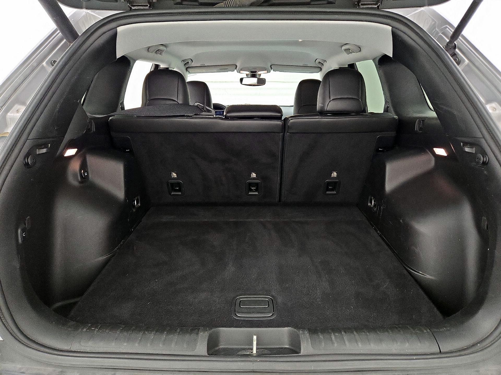 Thumbnail: 2019 Jeep Cherokee - 20