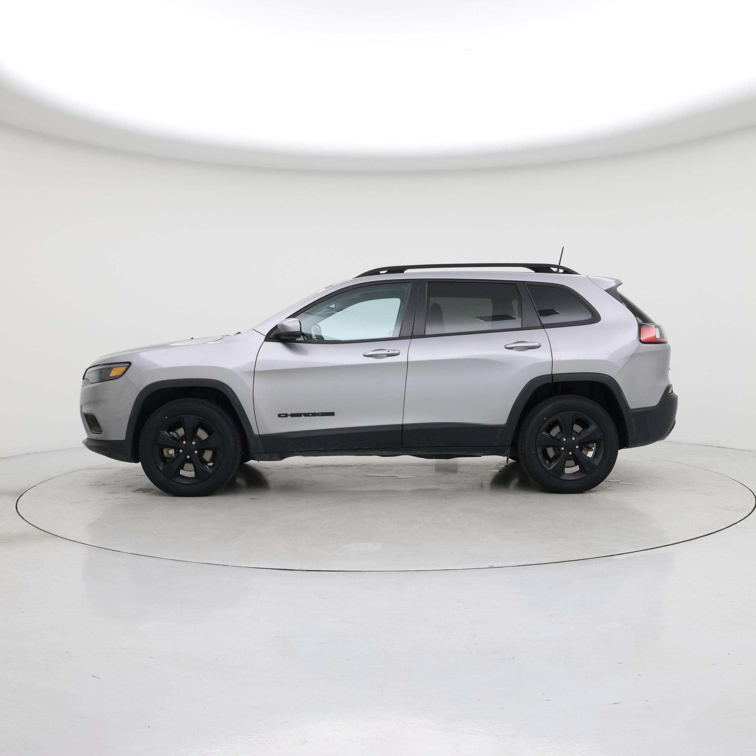 Thumbnail: 2019 Jeep Cherokee - 3