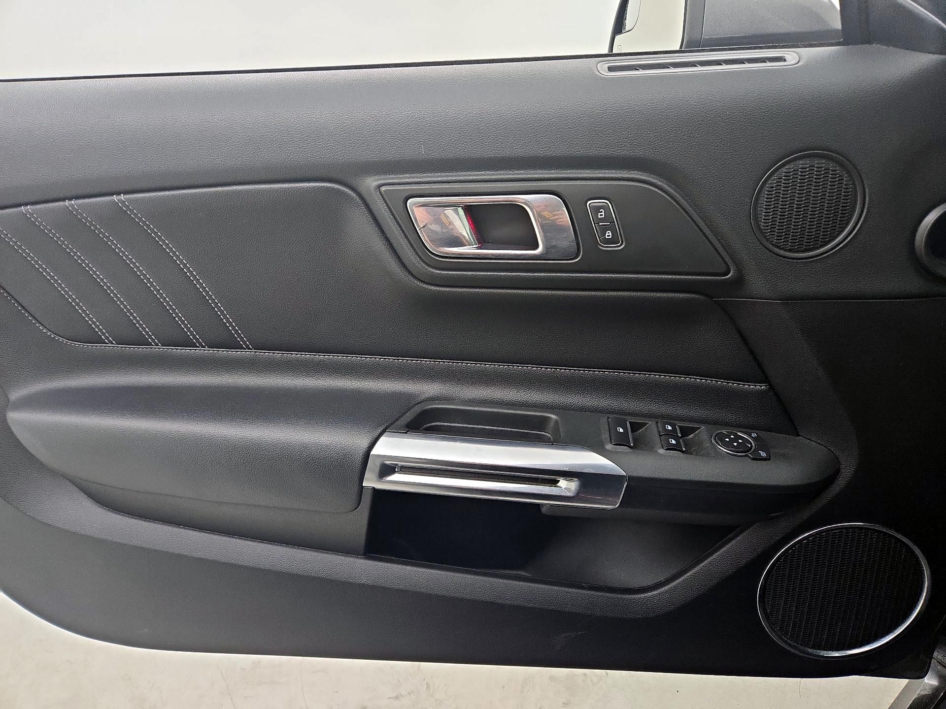 Thumbnail: 2019 Ford Mustang - 12