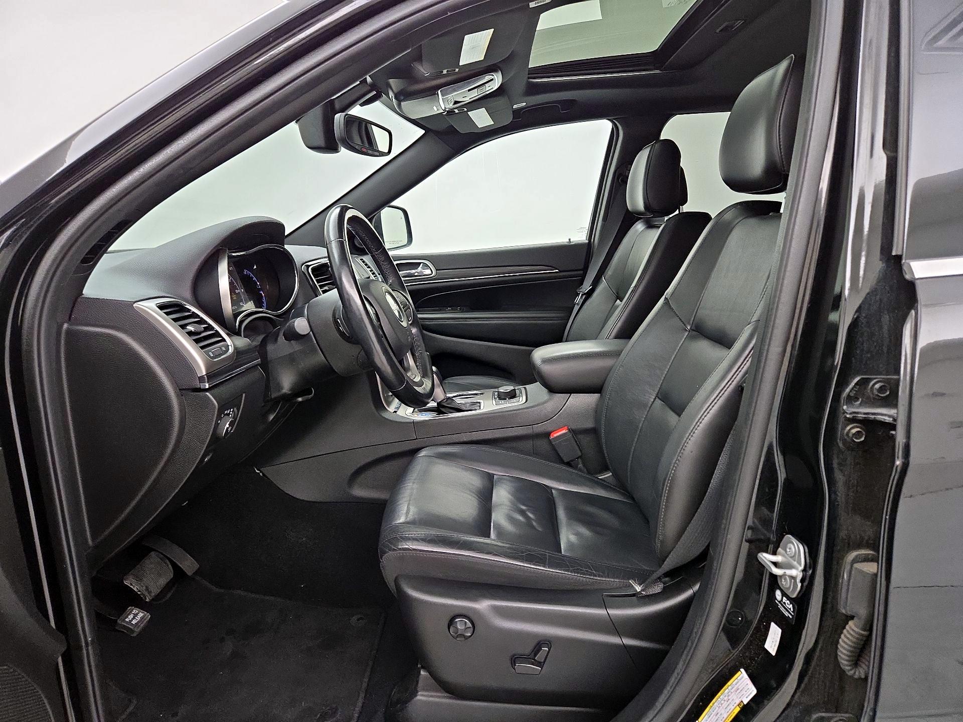 Thumbnail: 2021 Jeep Grand Cherokee - 11