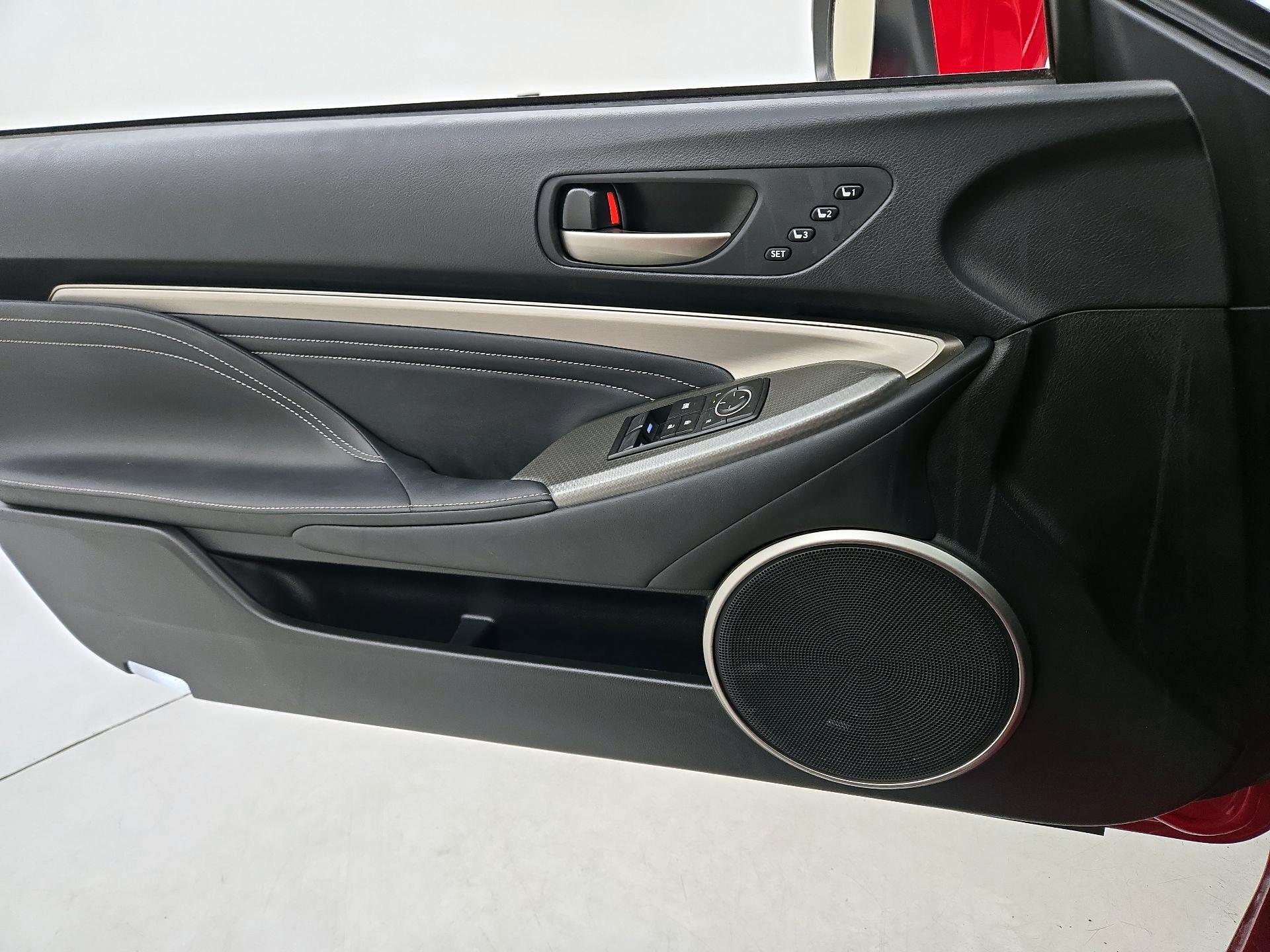 Thumbnail: 2017 Lexus RC - 12