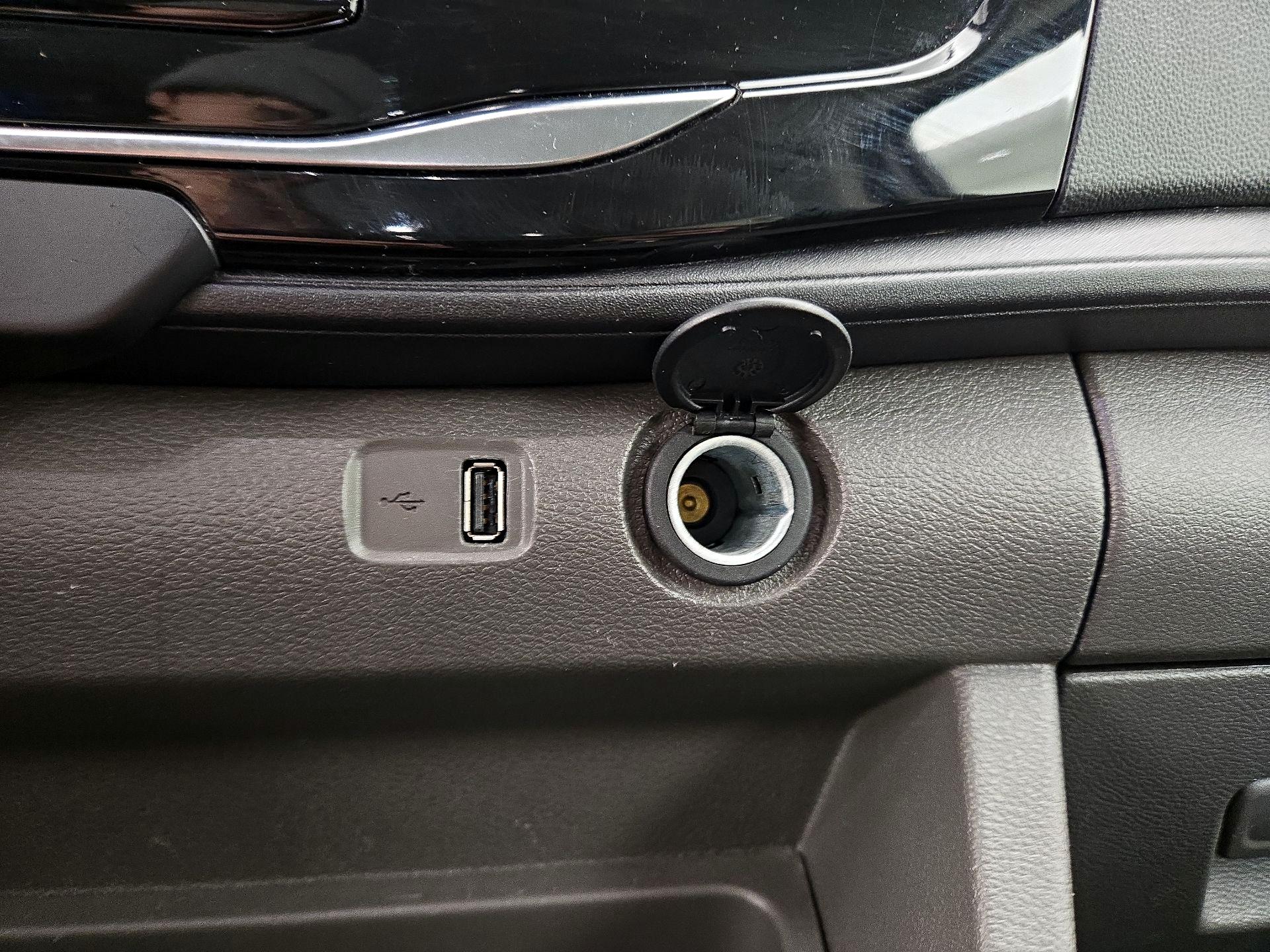 Thumbnail: 2023 Ford Transit Series - 18