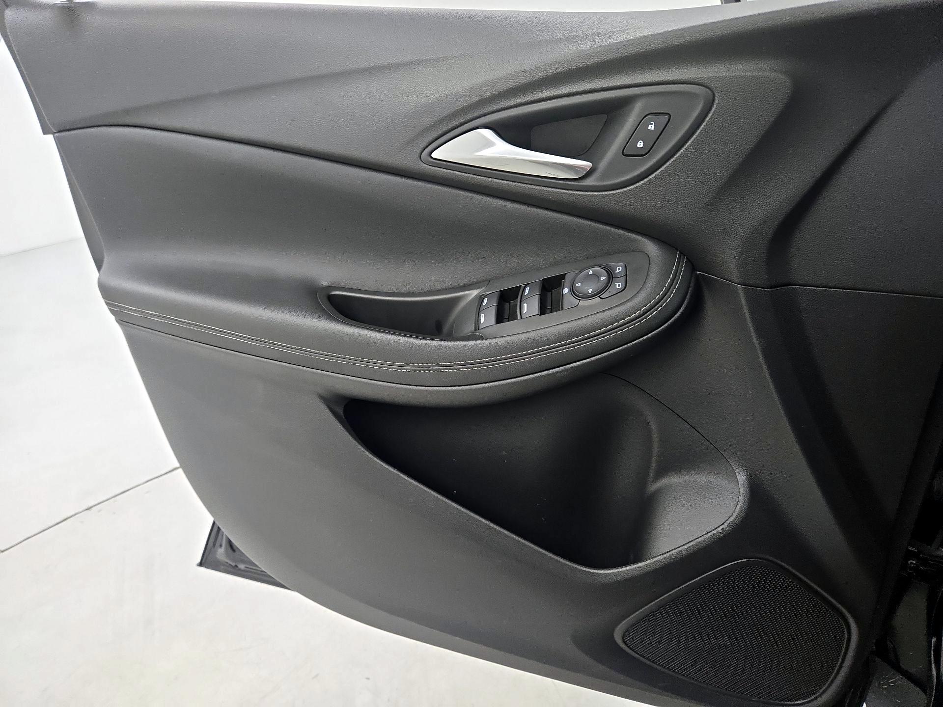 Thumbnail: 2021 Buick Encore GX - 12