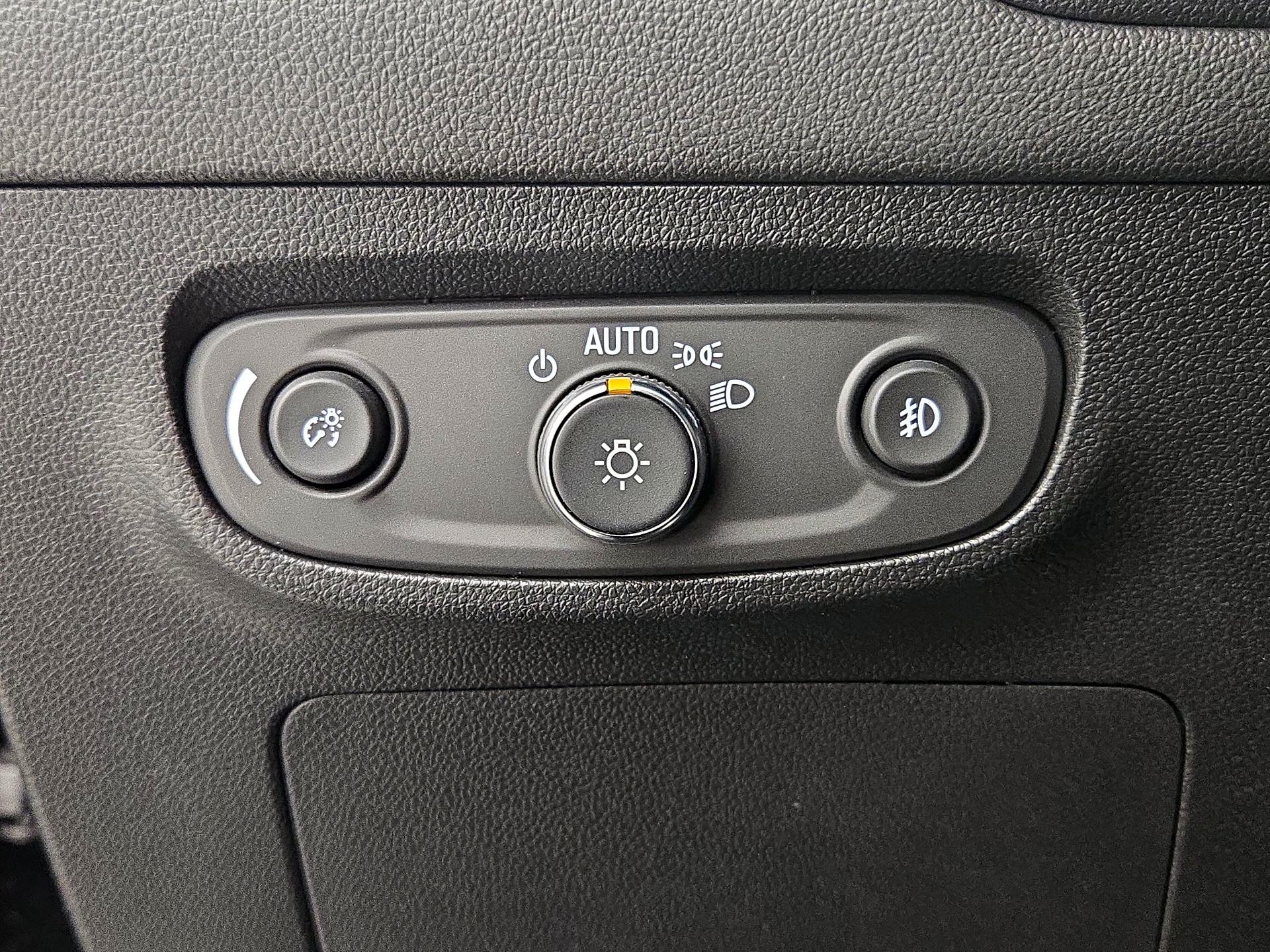 Thumbnail: 2021 Buick Encore GX - 13