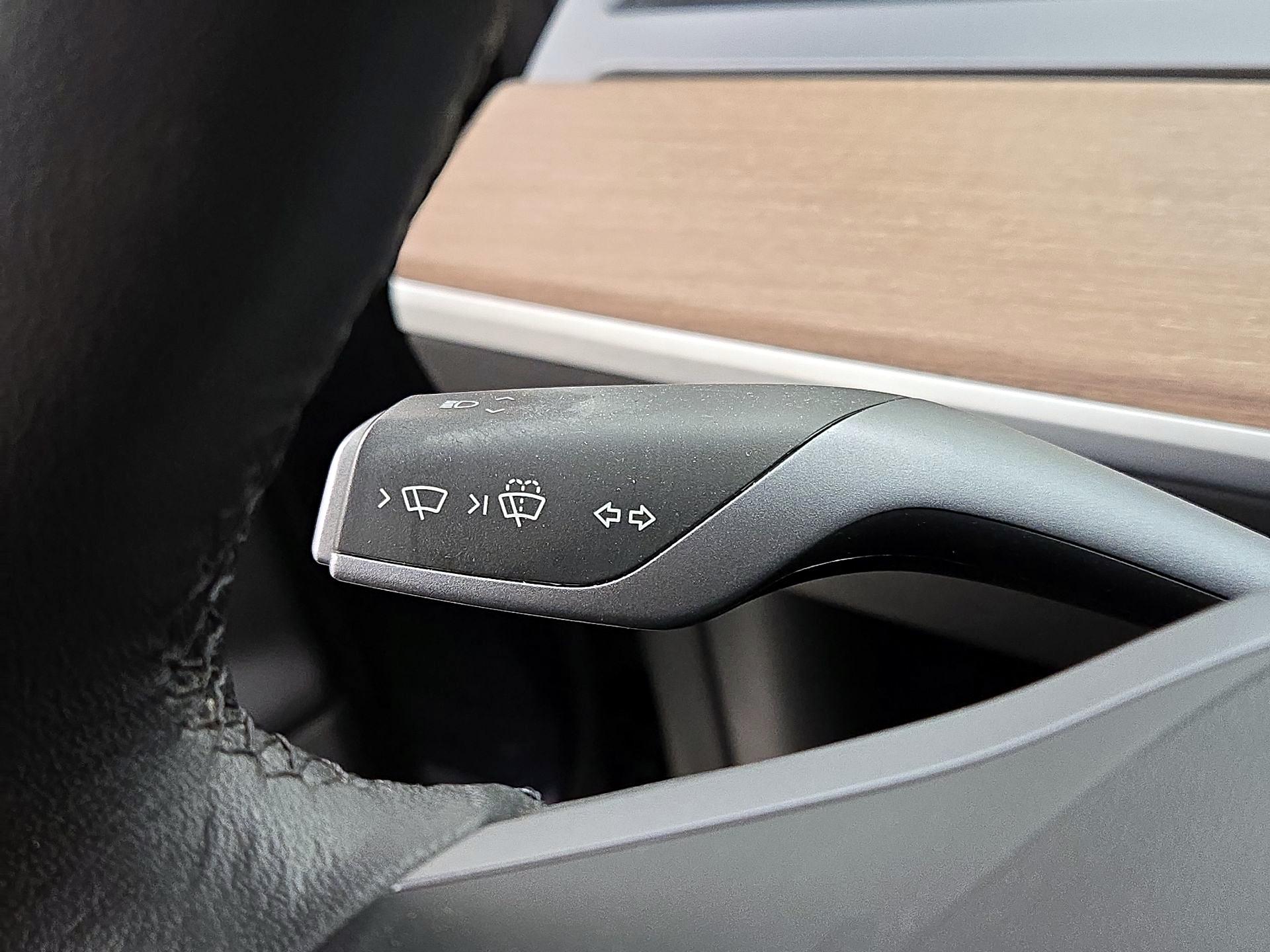 Thumbnail: 2022 Tesla Model 3 - 13