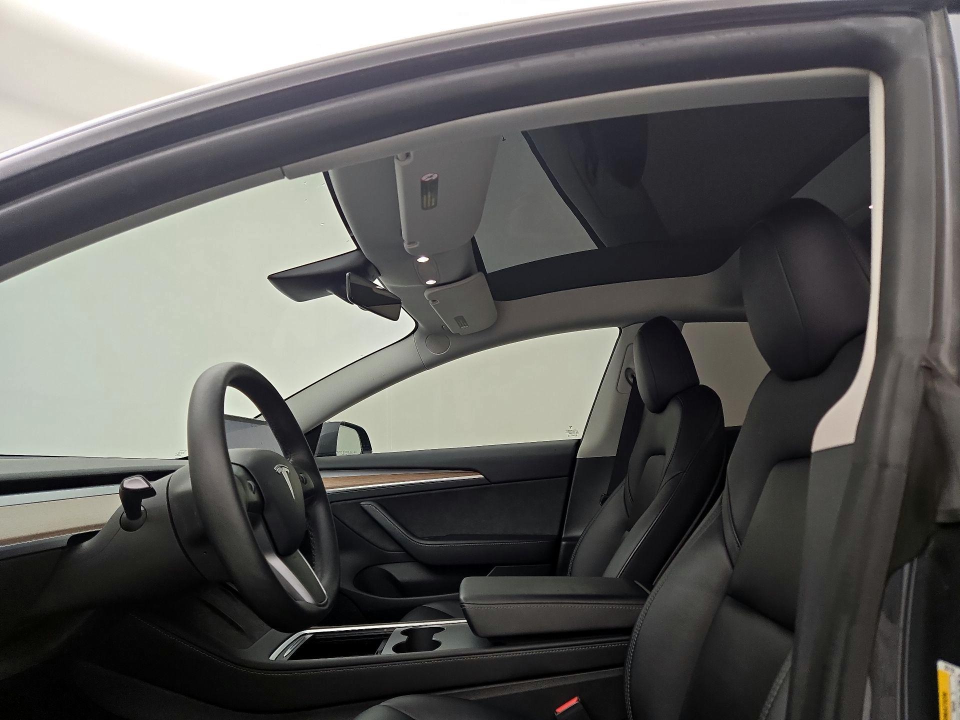 Thumbnail: 2022 Tesla Model 3 - 20