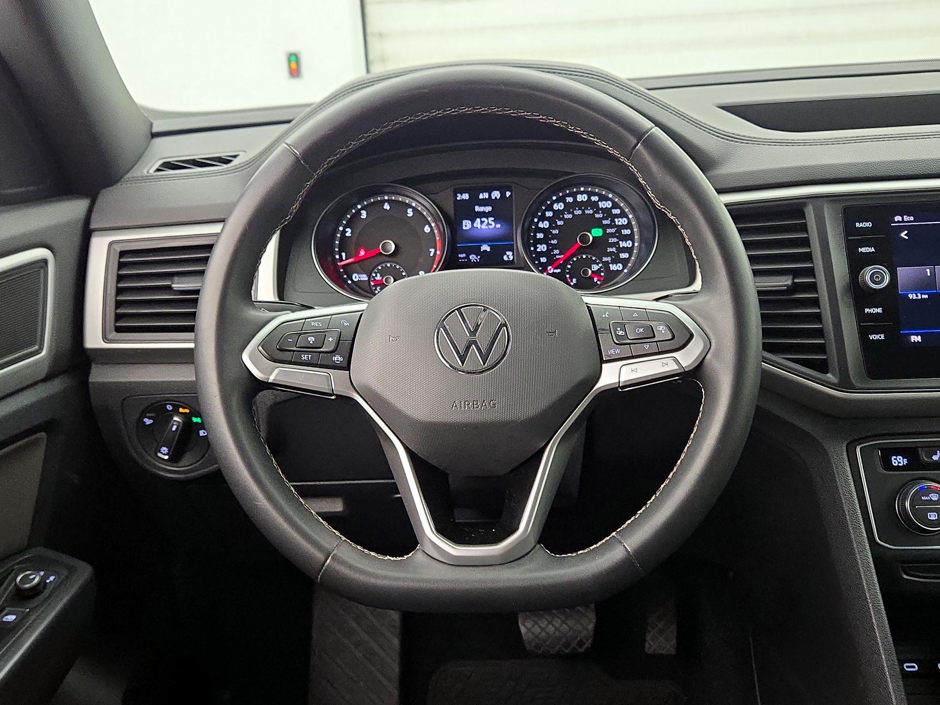 Thumbnail: 2021 Volkswagen Atlas - 10