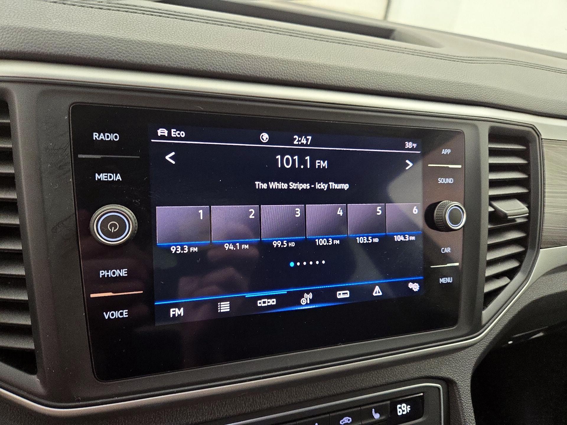 Thumbnail: 2021 Volkswagen Atlas - 15