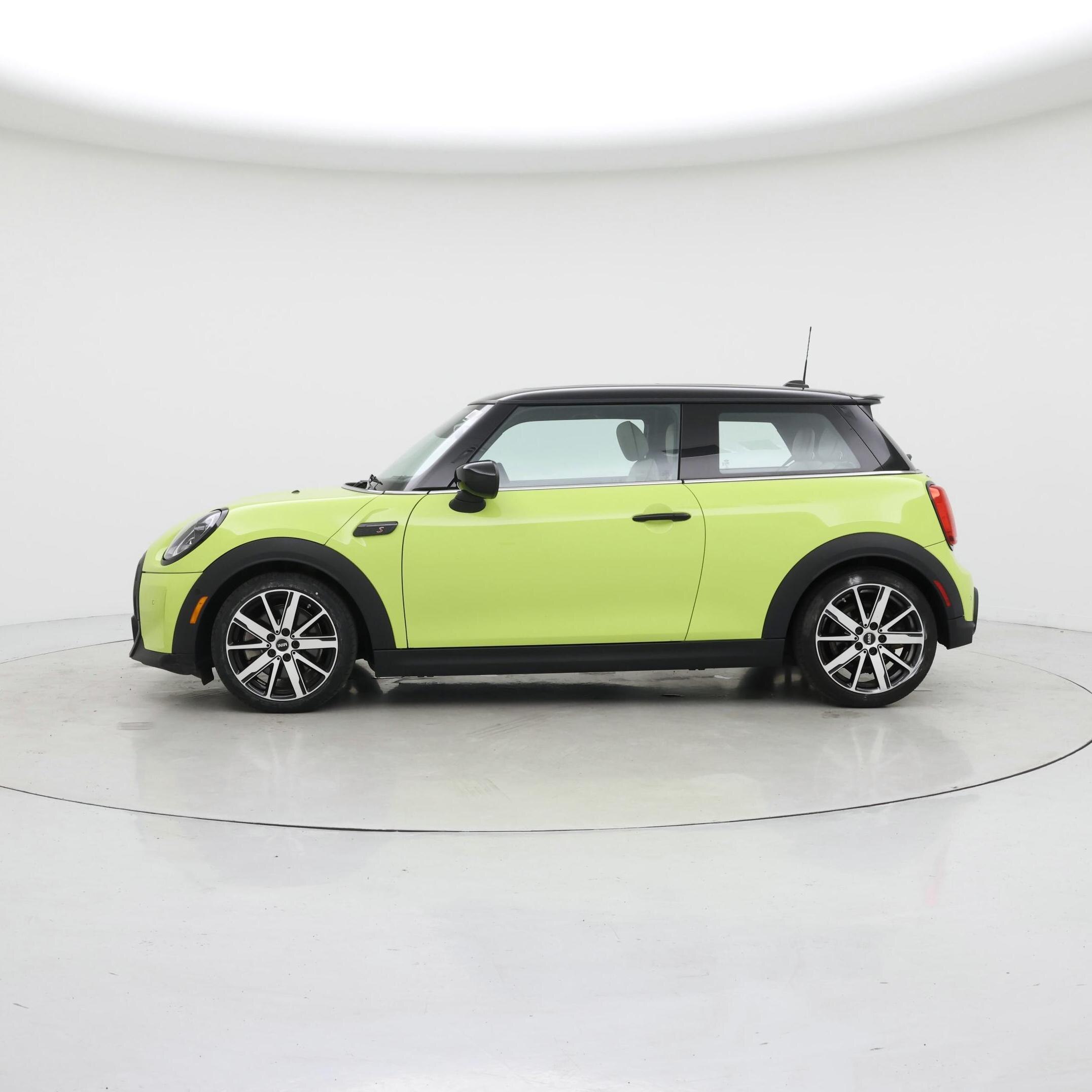 Thumbnail: 2023 MINI Cooper Hardtop - 3
