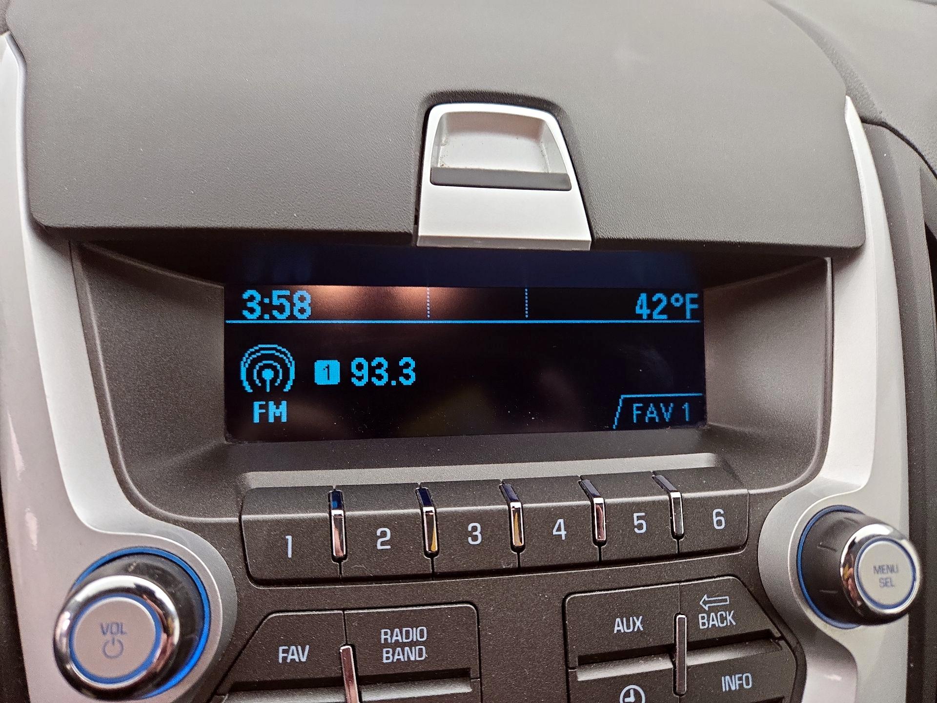 Thumbnail: 2015 Chevrolet Equinox - 14