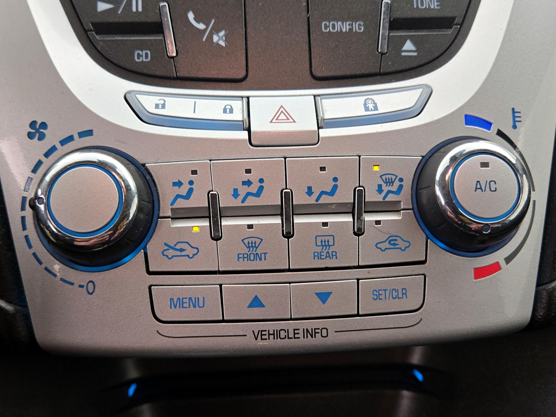 Thumbnail: 2015 Chevrolet Equinox - 15