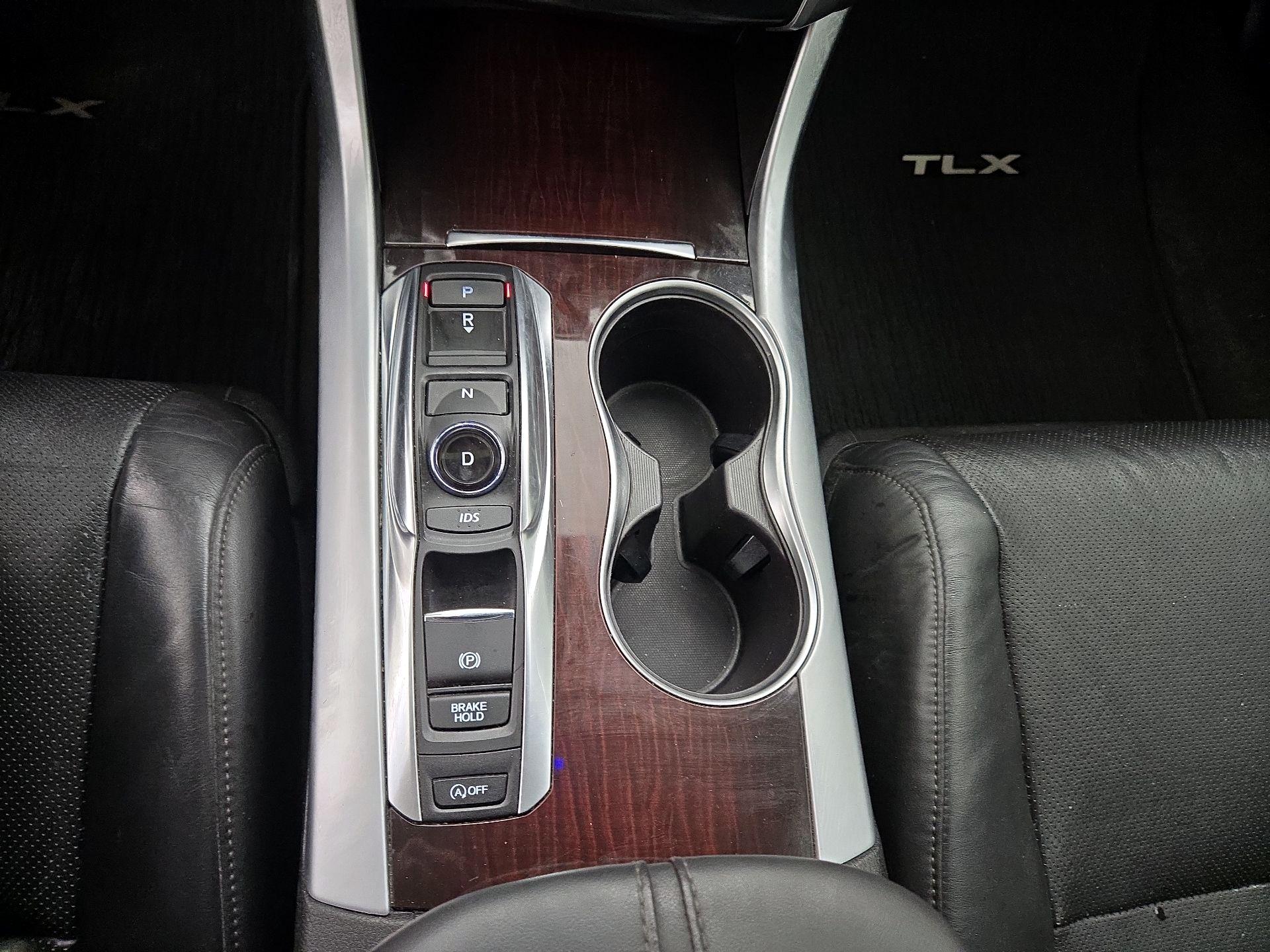 Thumbnail: 2015 Acura TLX - 18