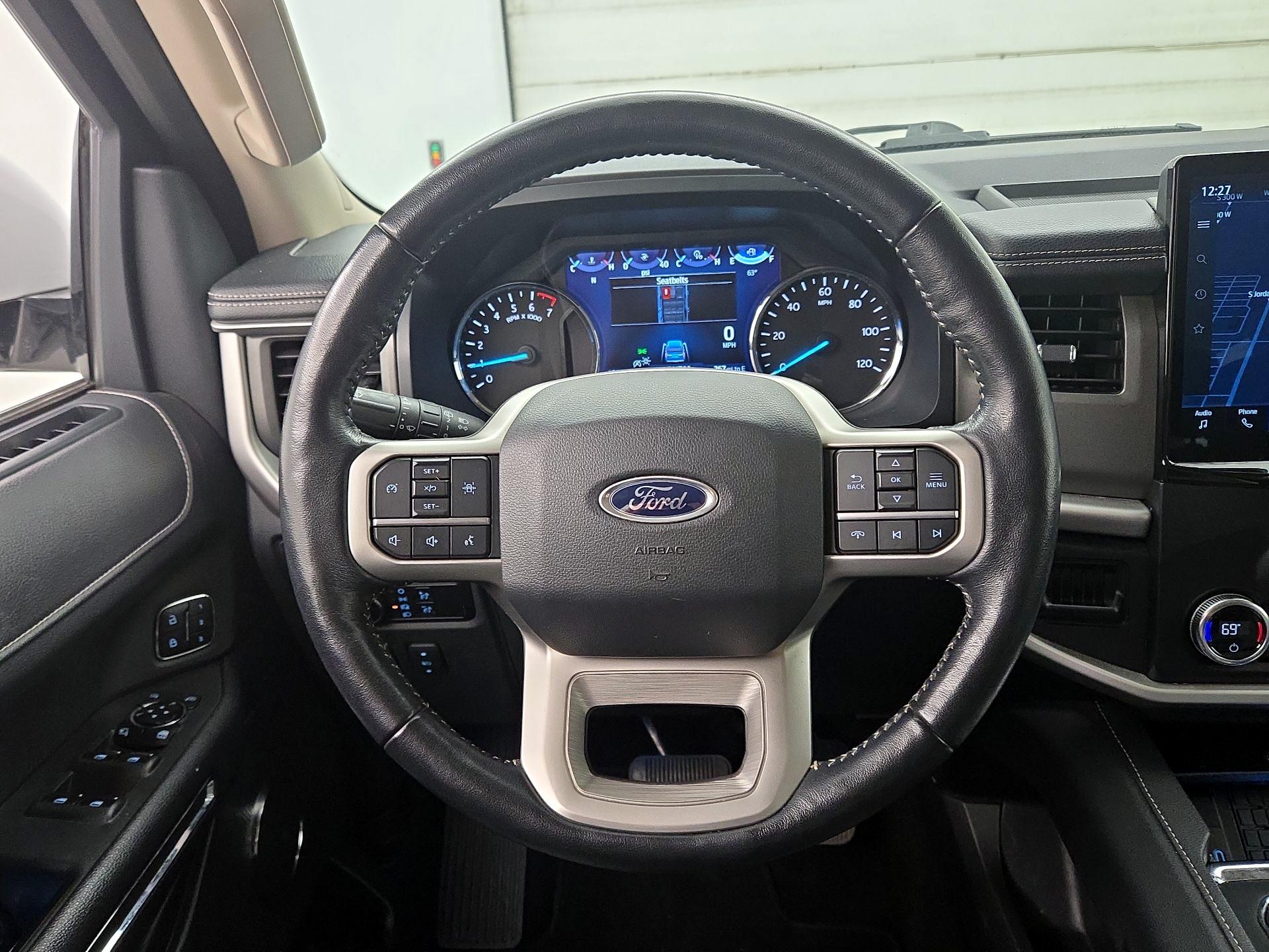 Thumbnail: 2023 Ford Expedition - 10