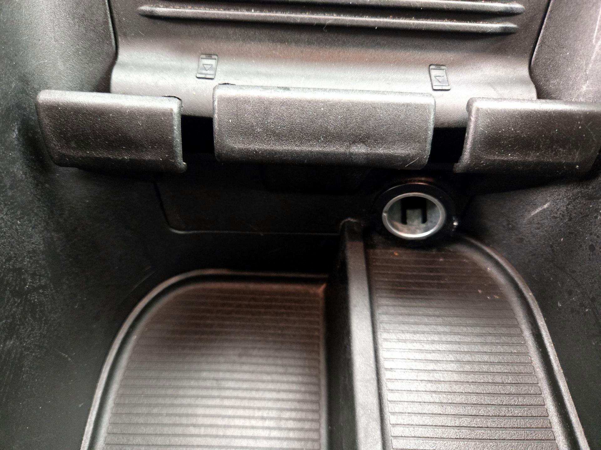 Thumbnail: 2023 RAM 1500 Classic - 19