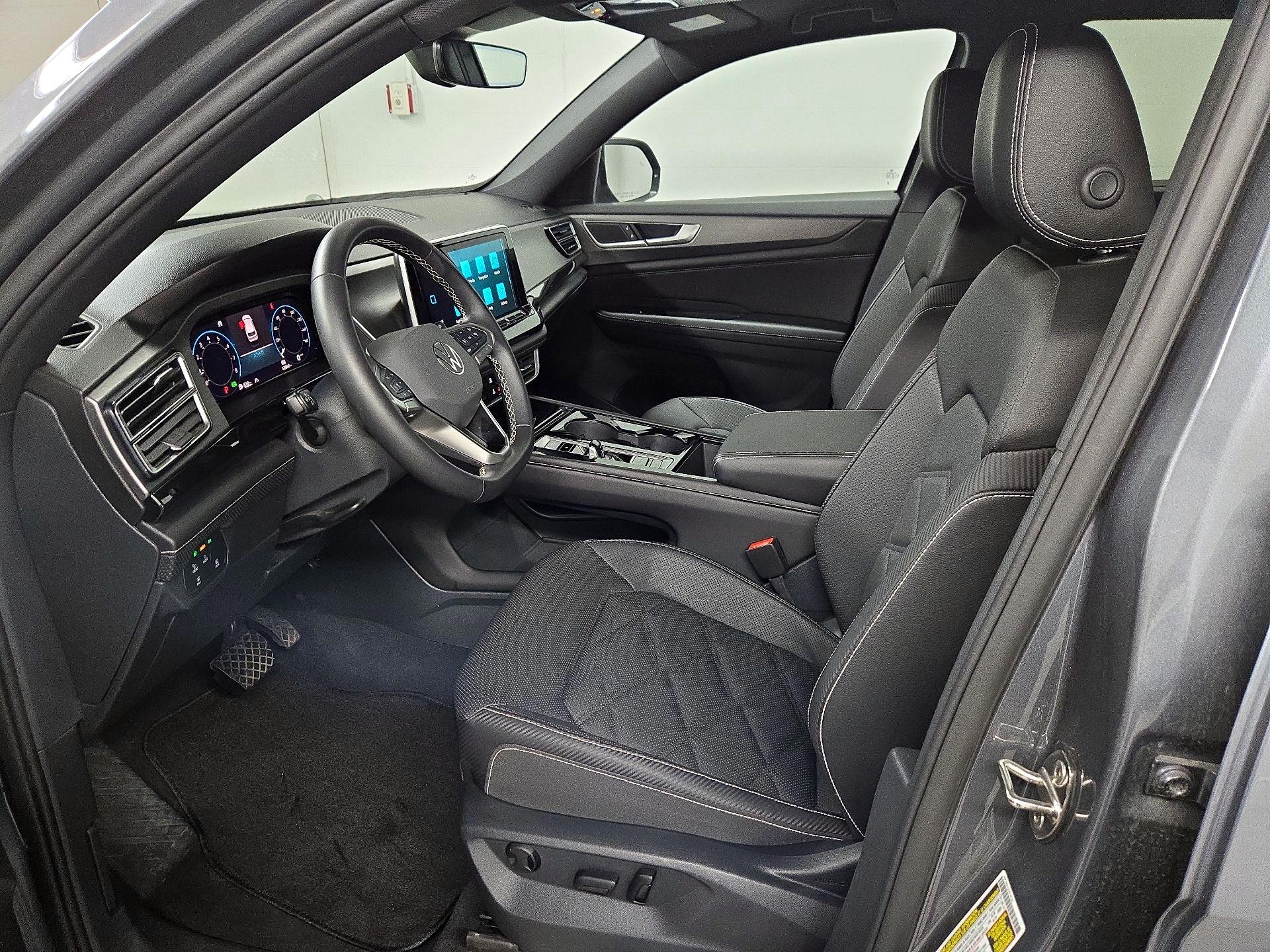 Thumbnail: 2025 Volkswagen Atlas - 11