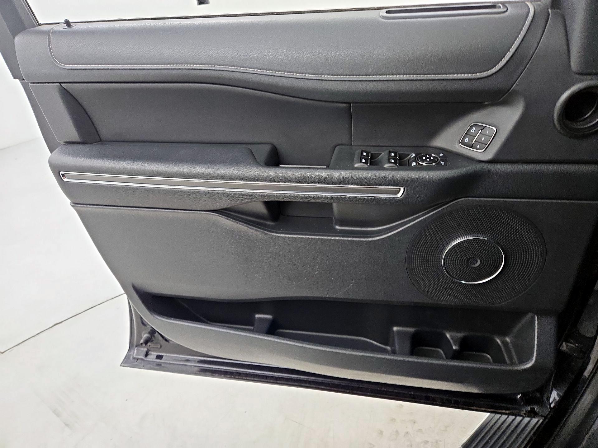 Thumbnail: 2023 Ford Expedition MAX - 12