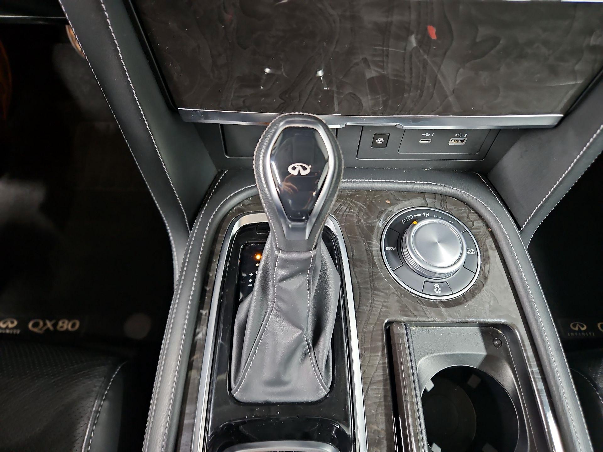 Thumbnail: 2024 INFINITI QX80 - 18