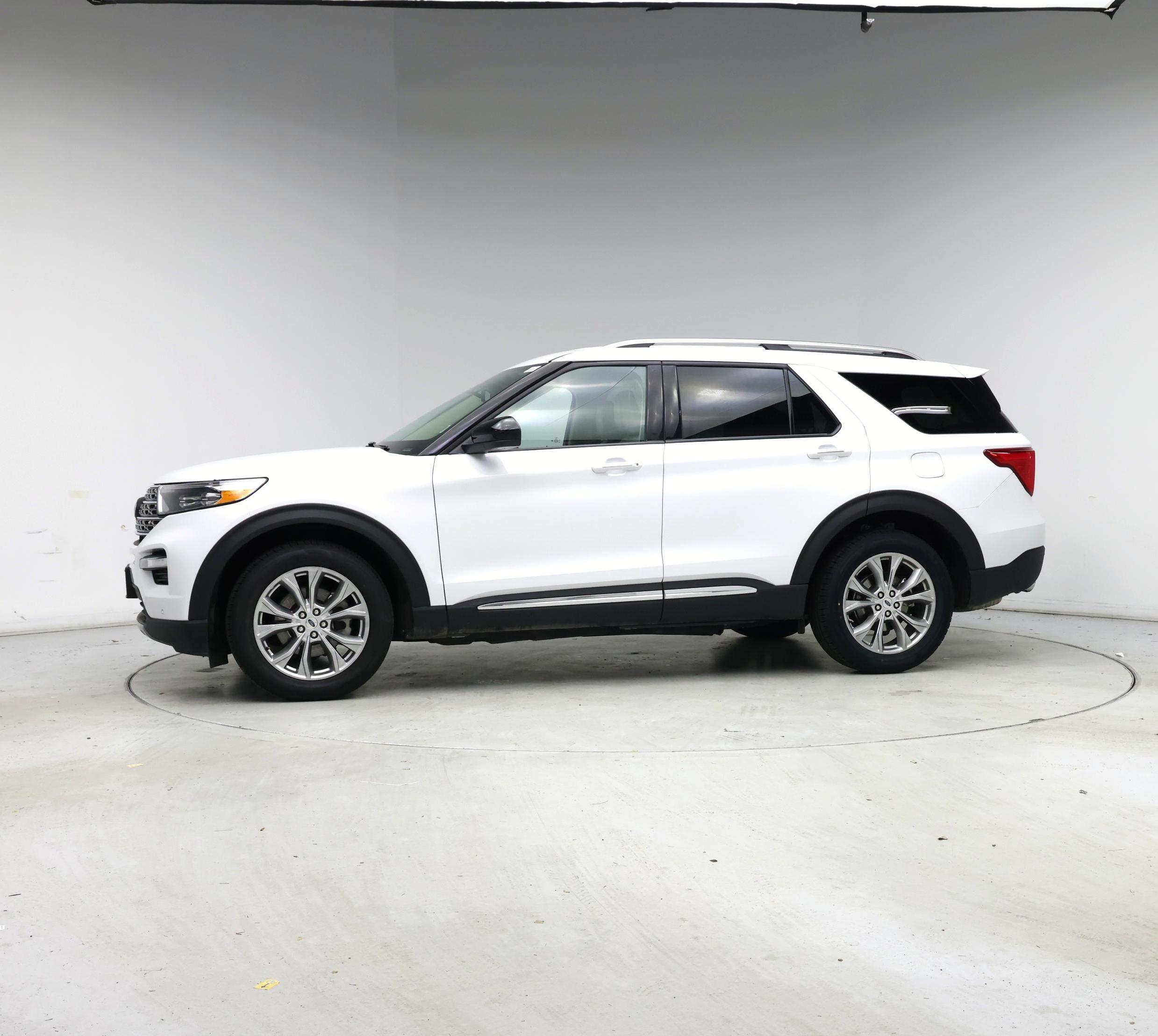 Thumbnail: 2024 Ford Explorer - 3