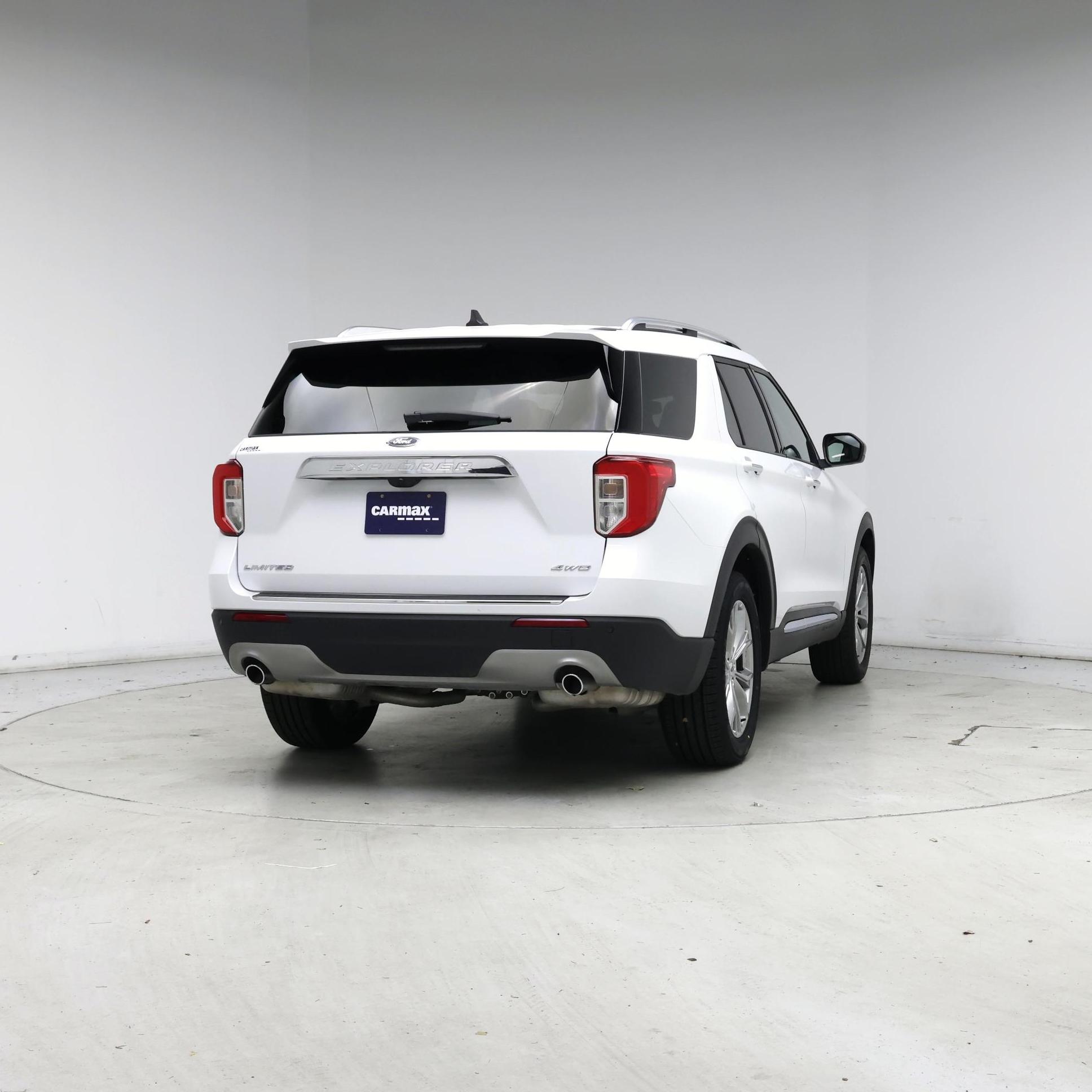 Thumbnail: 2024 Ford Explorer - 8