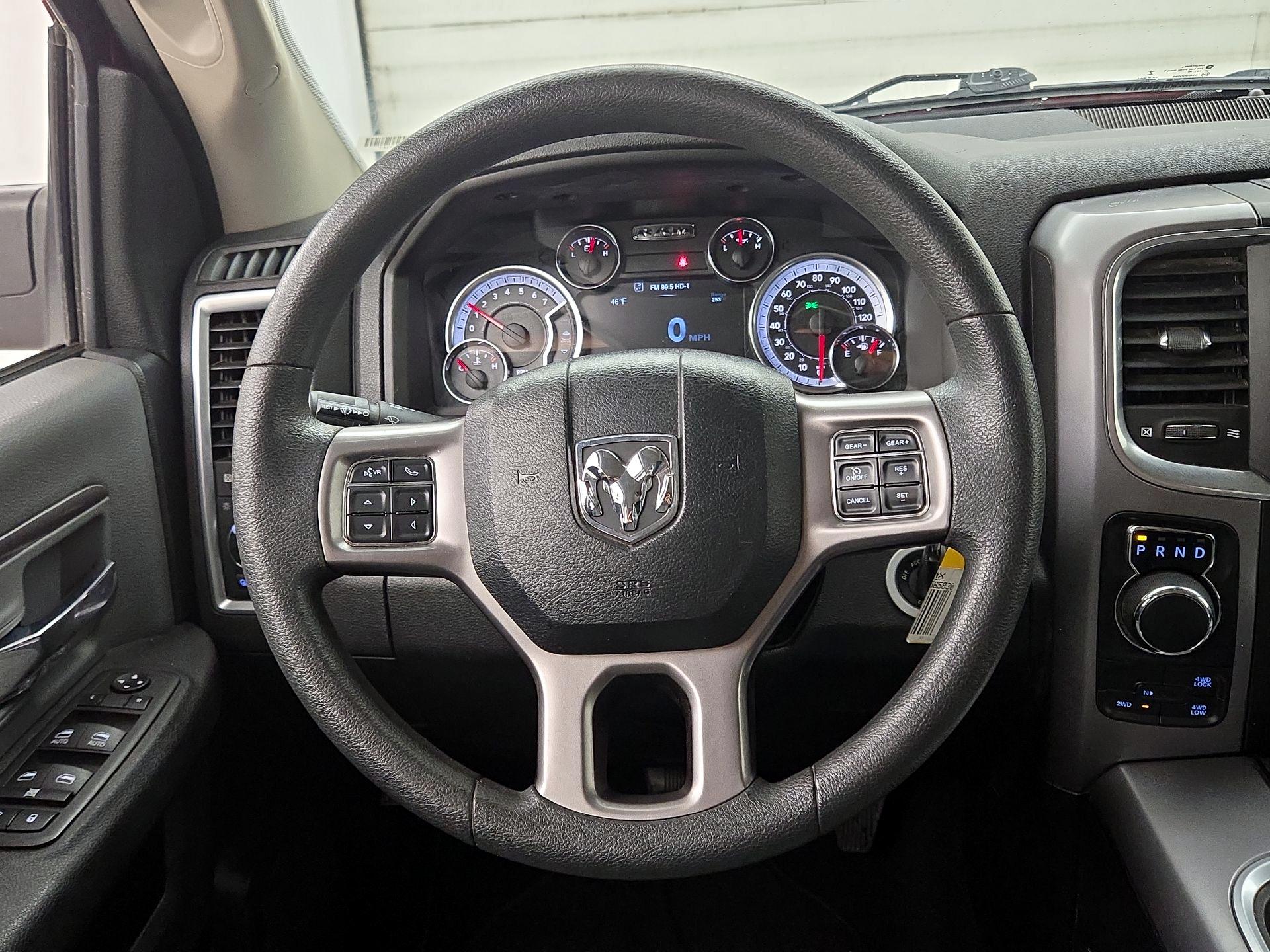 Thumbnail: 2023 RAM 1500 Classic - 10