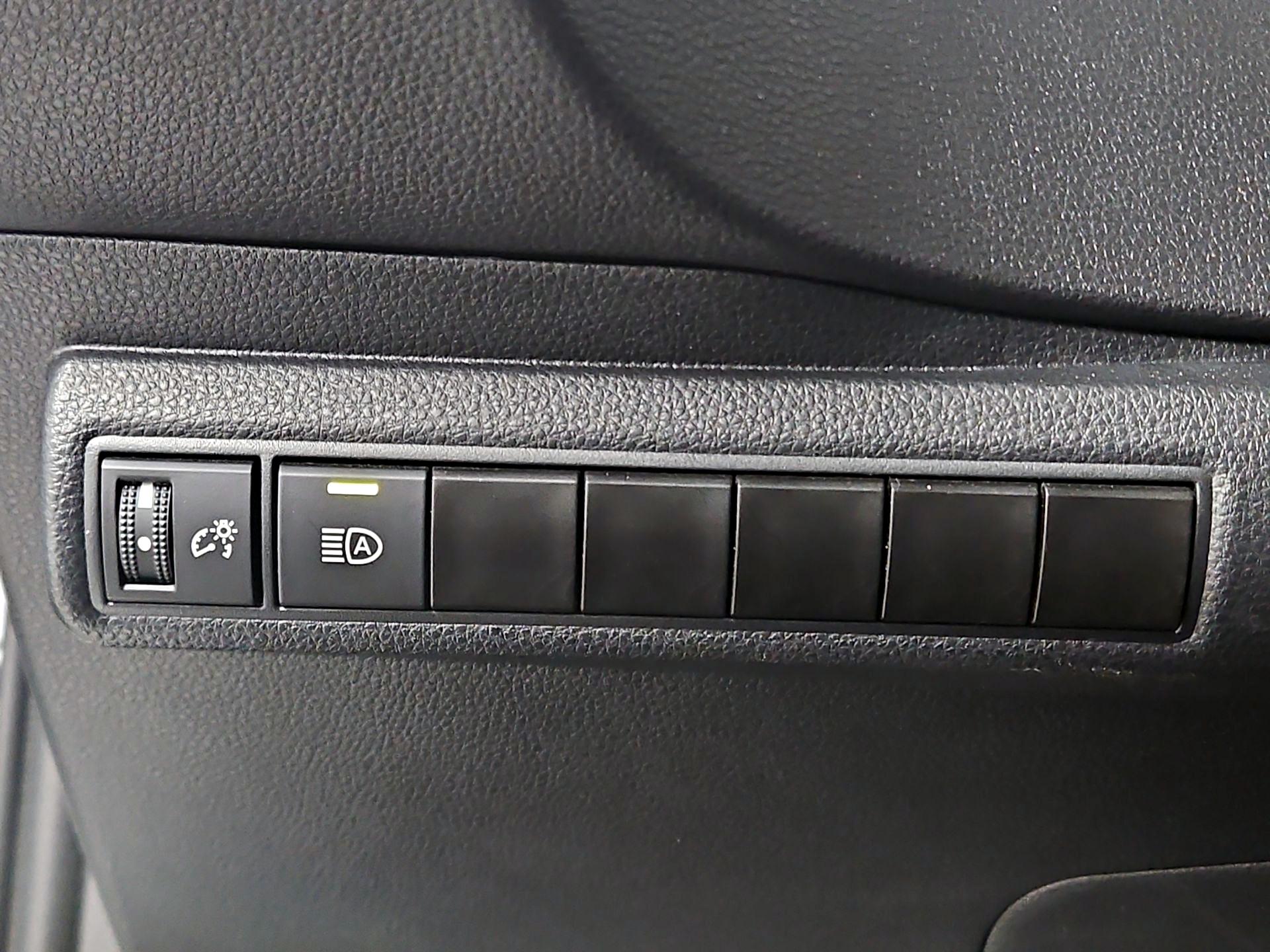 Thumbnail: 2024 Toyota Corolla - 13