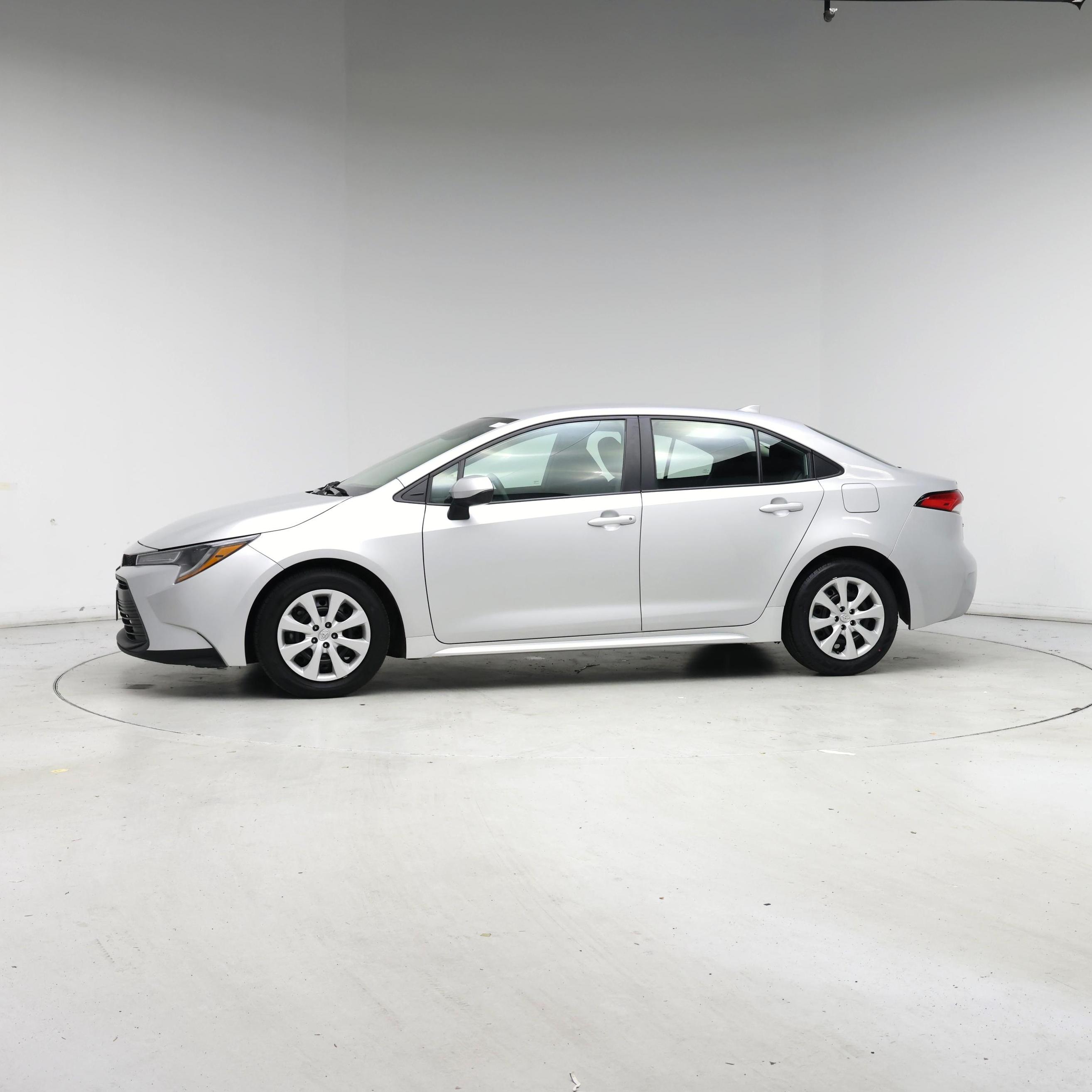 Thumbnail: 2024 Toyota Corolla - 3