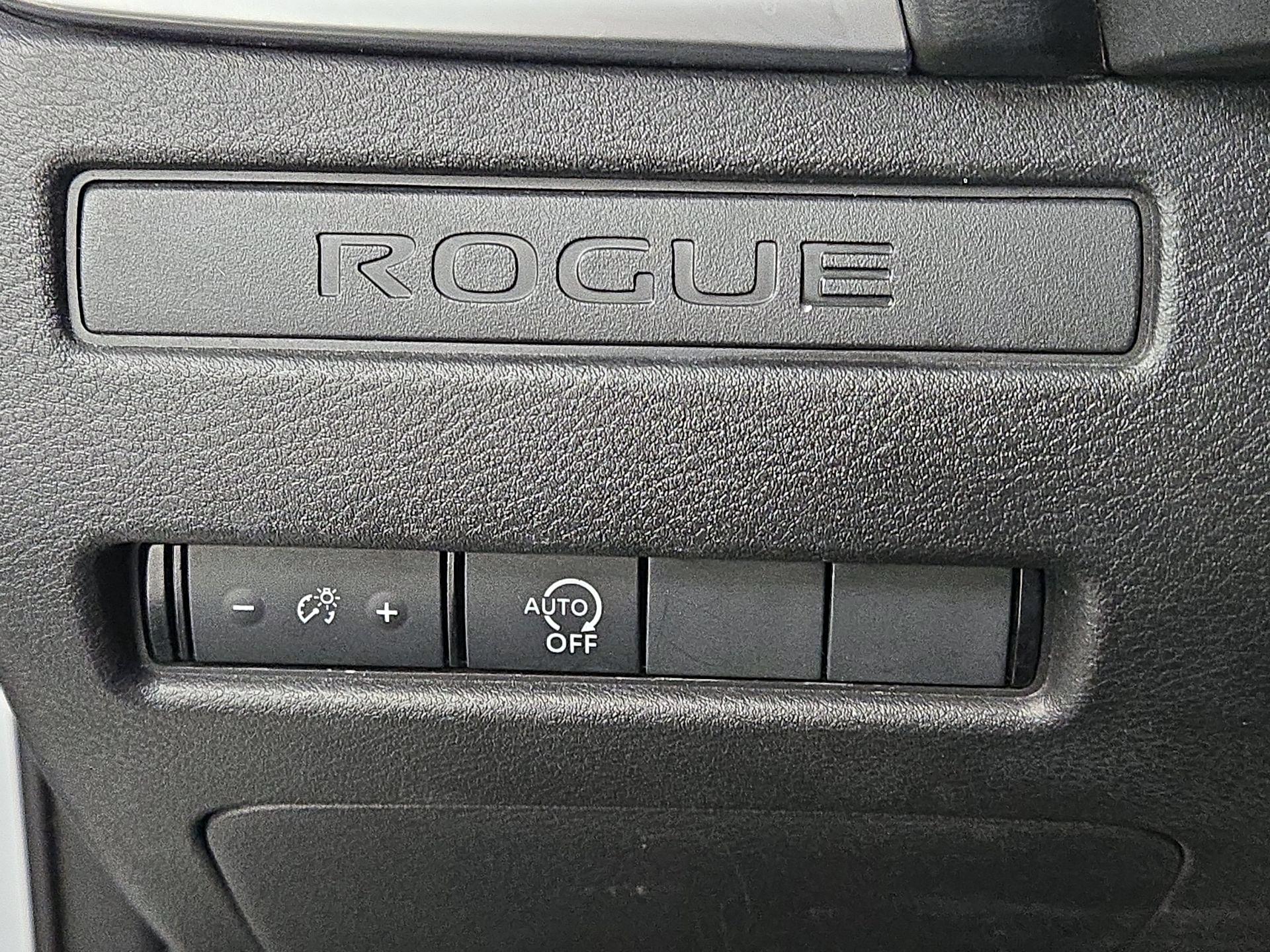 Thumbnail: 2023 Nissan Rogue - 13