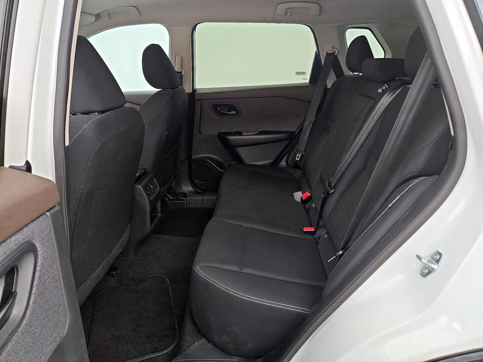 Thumbnail: 2023 Nissan Rogue - 19