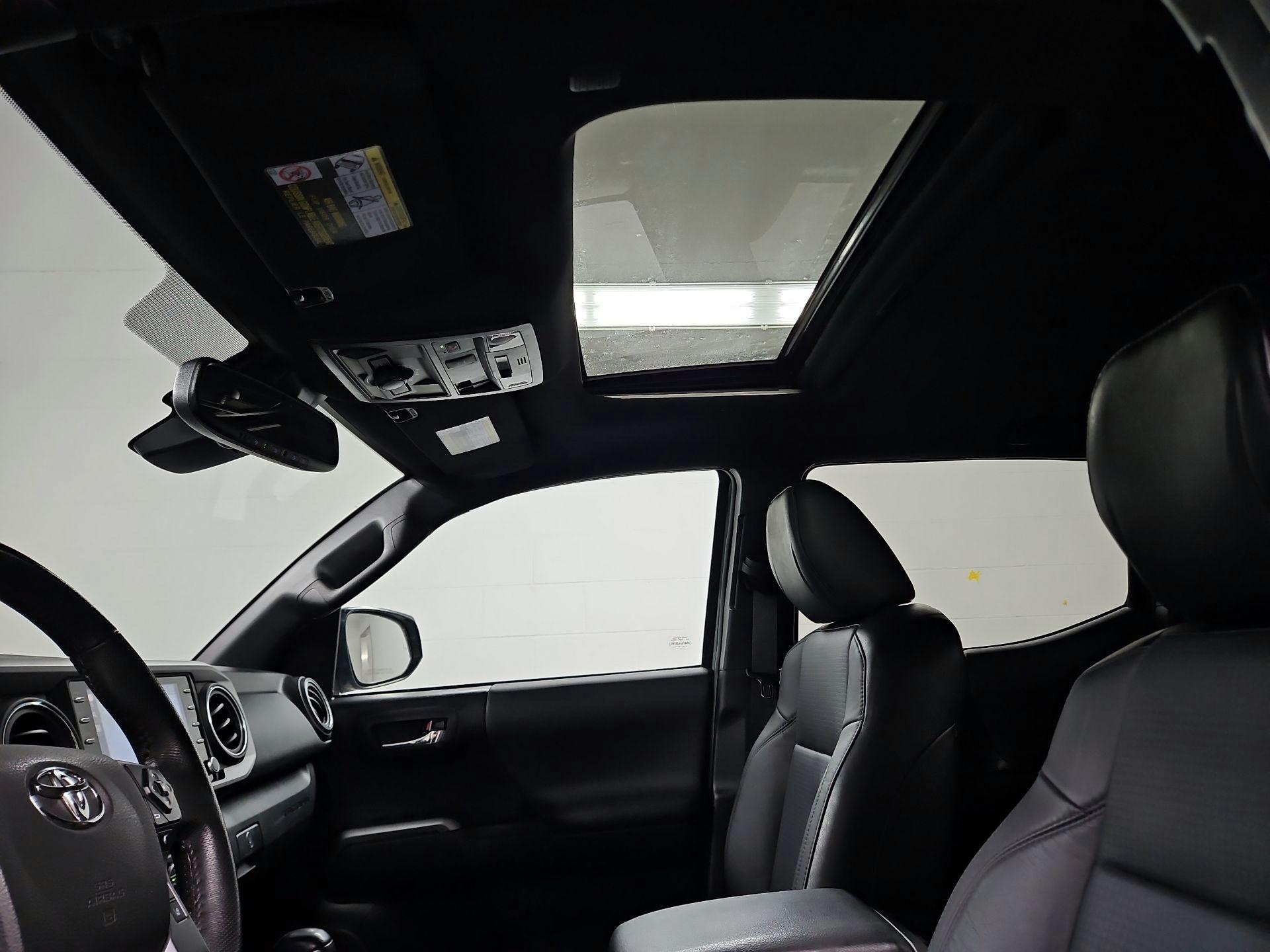 Thumbnail: 2023 Toyota Tacoma - 20