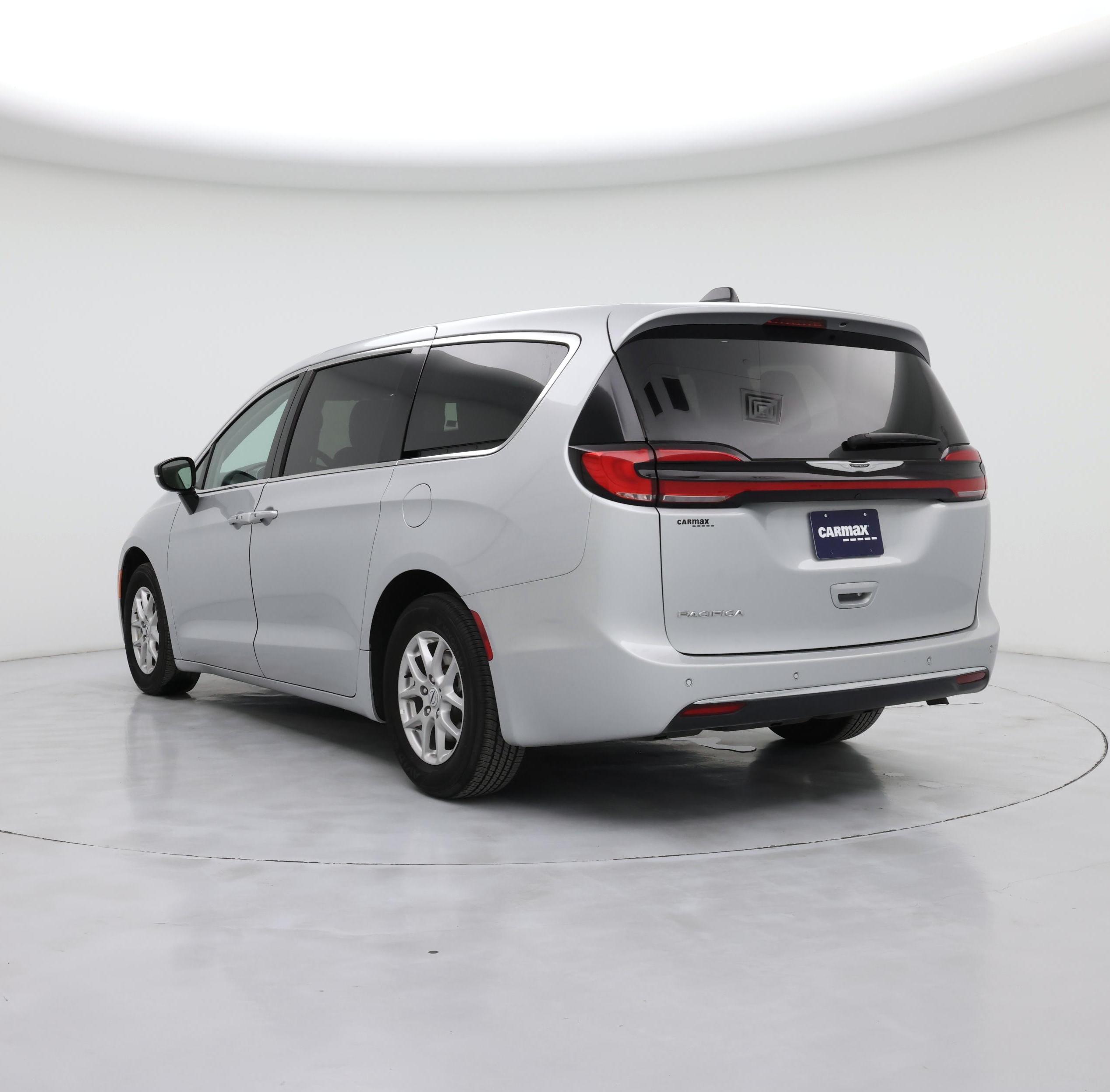 Thumbnail: 2024 Chrysler Pacifica - 2