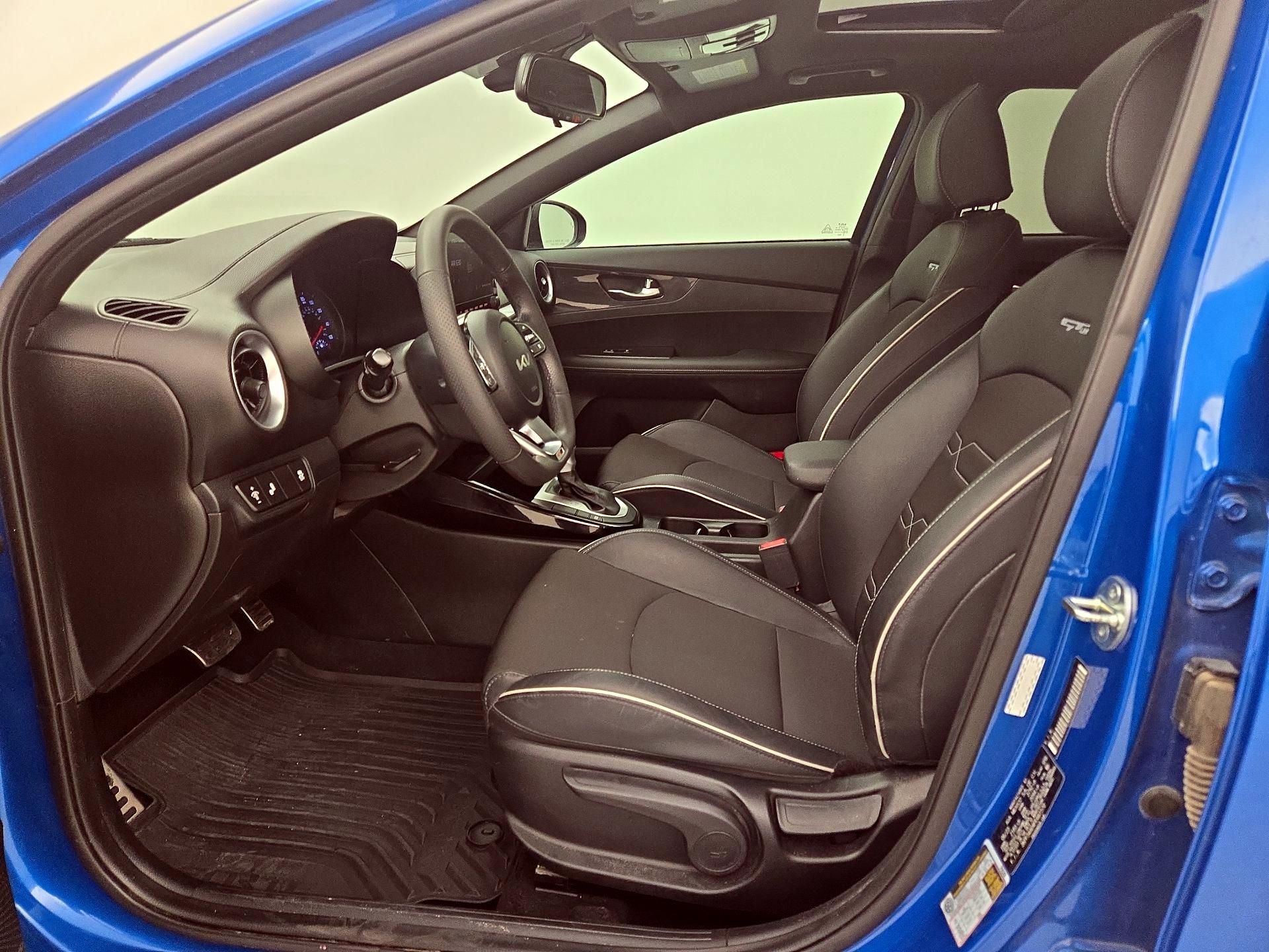 Thumbnail: 2023 Kia Forte - 11