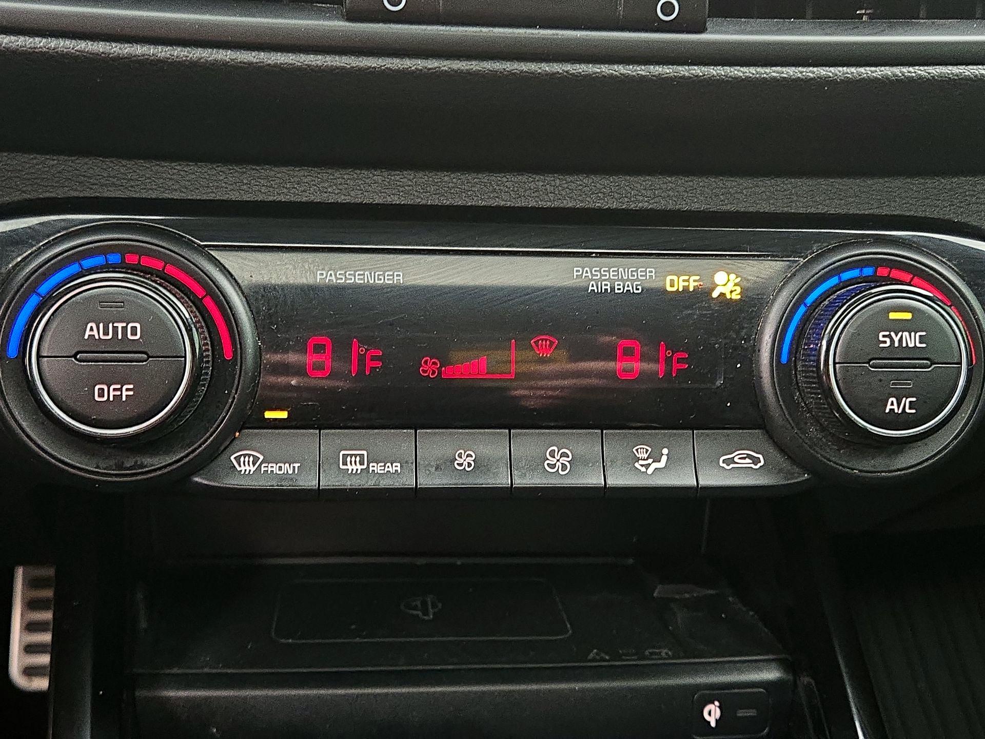 Thumbnail: 2023 Kia Forte - 17