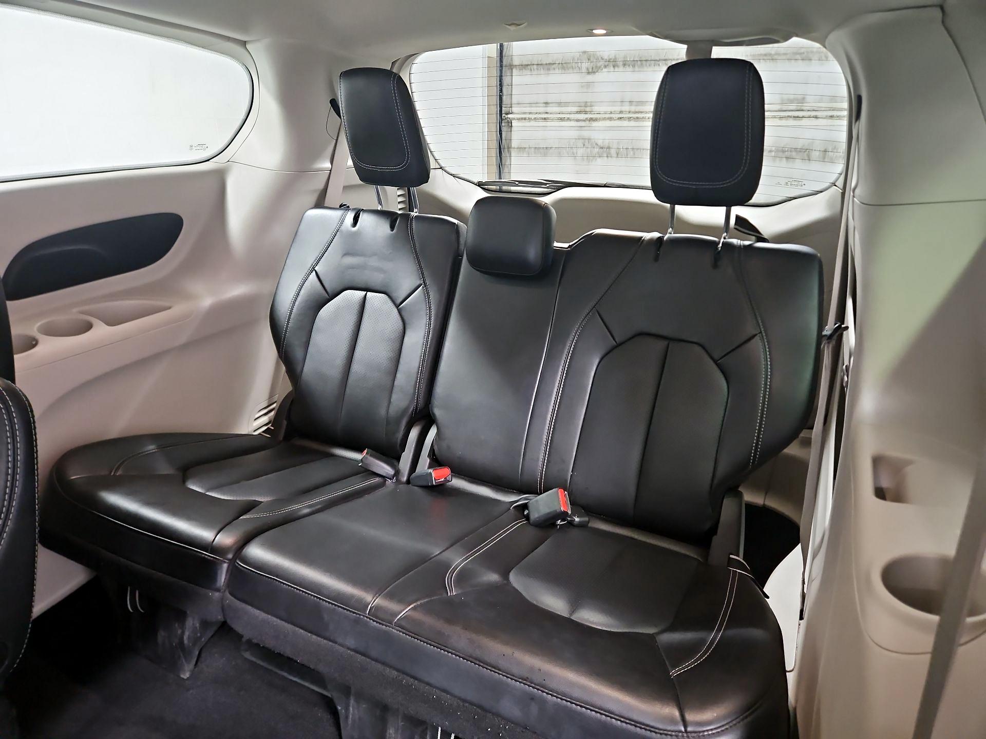 Thumbnail: 2024 Chrysler Pacifica - 20