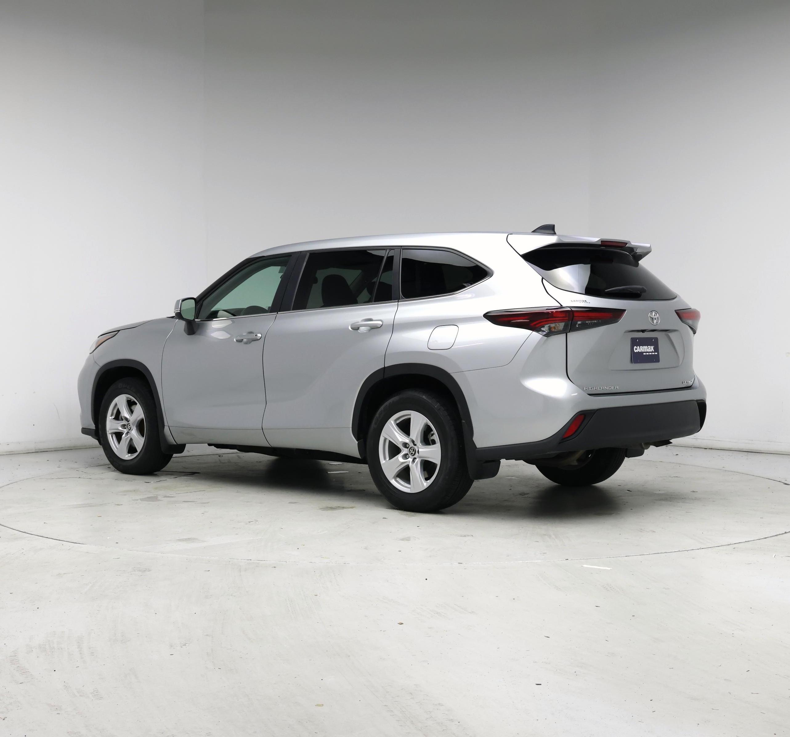 Thumbnail: 2024 Toyota Highlander - 2