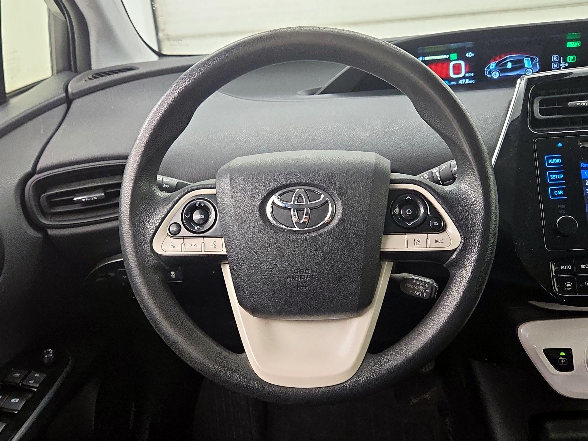 Thumbnail: 2017 Toyota Prius - 10